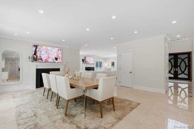 23 Woodbury Road