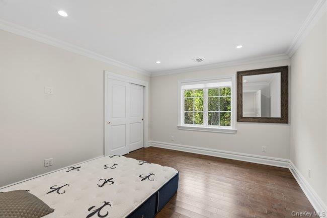 23 Woodbury Road