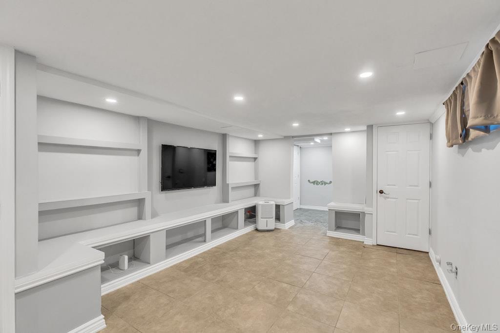 49 Miller Avenue