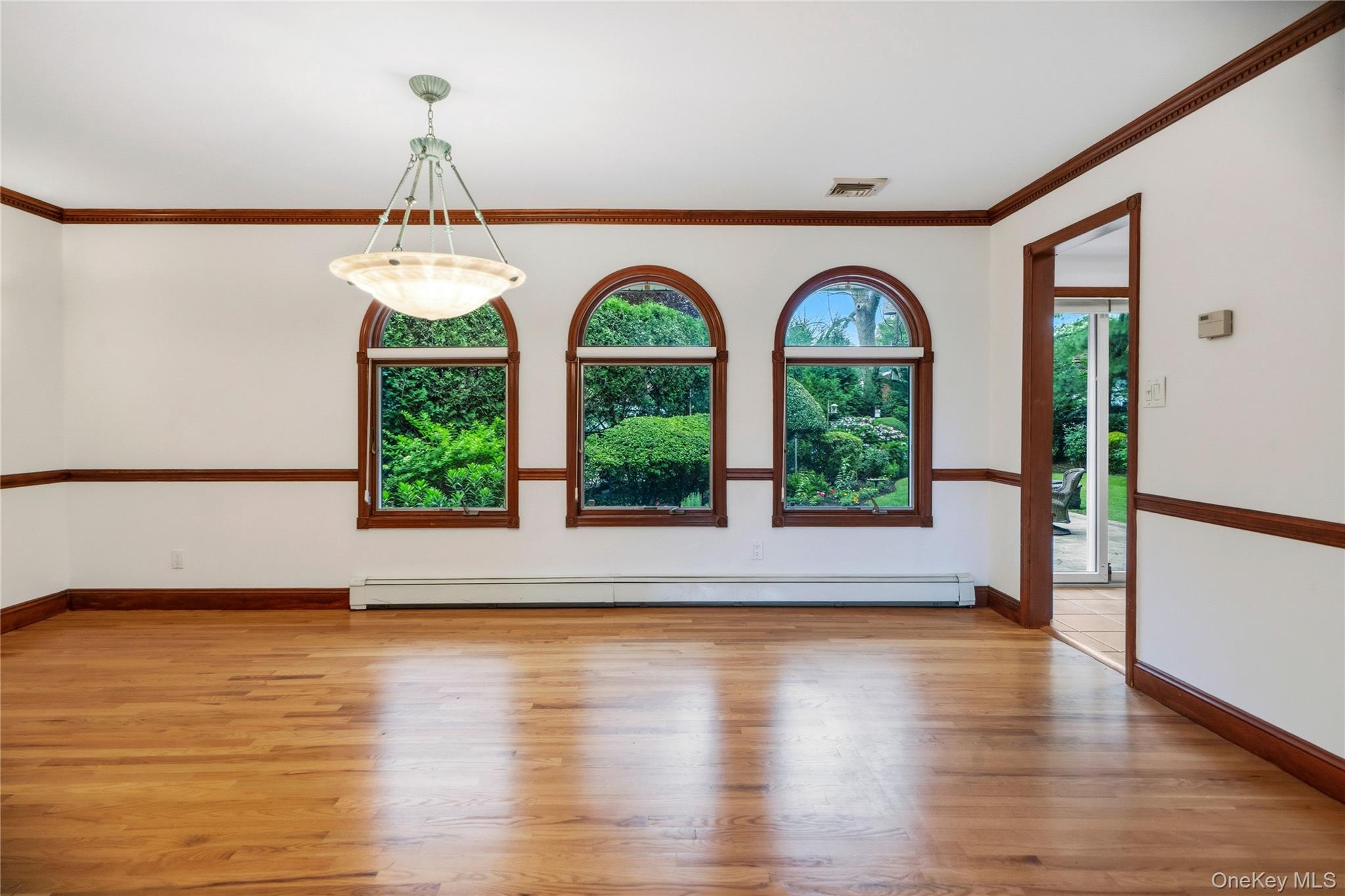 565 Mohawk Road