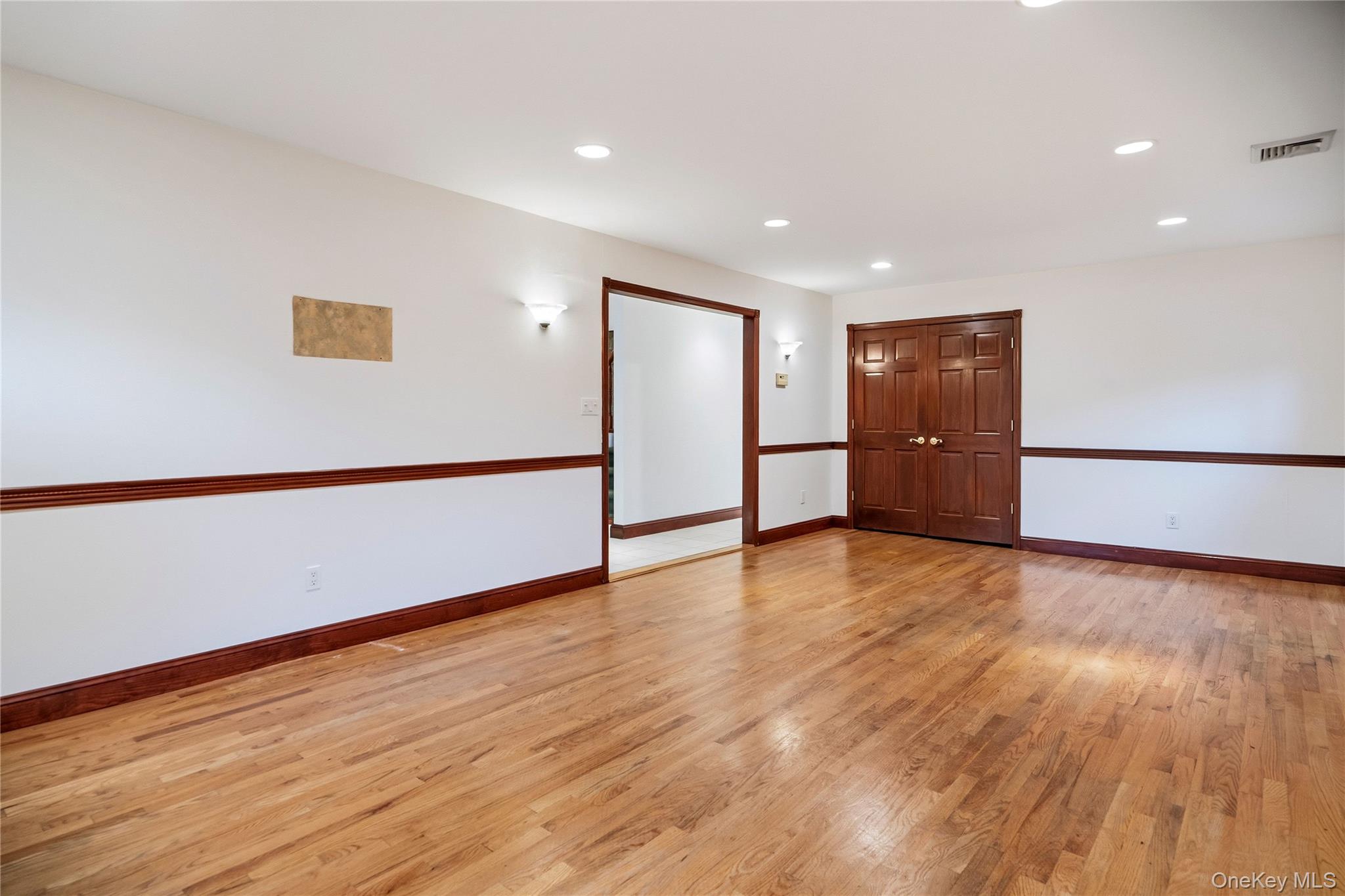 565 Mohawk Road