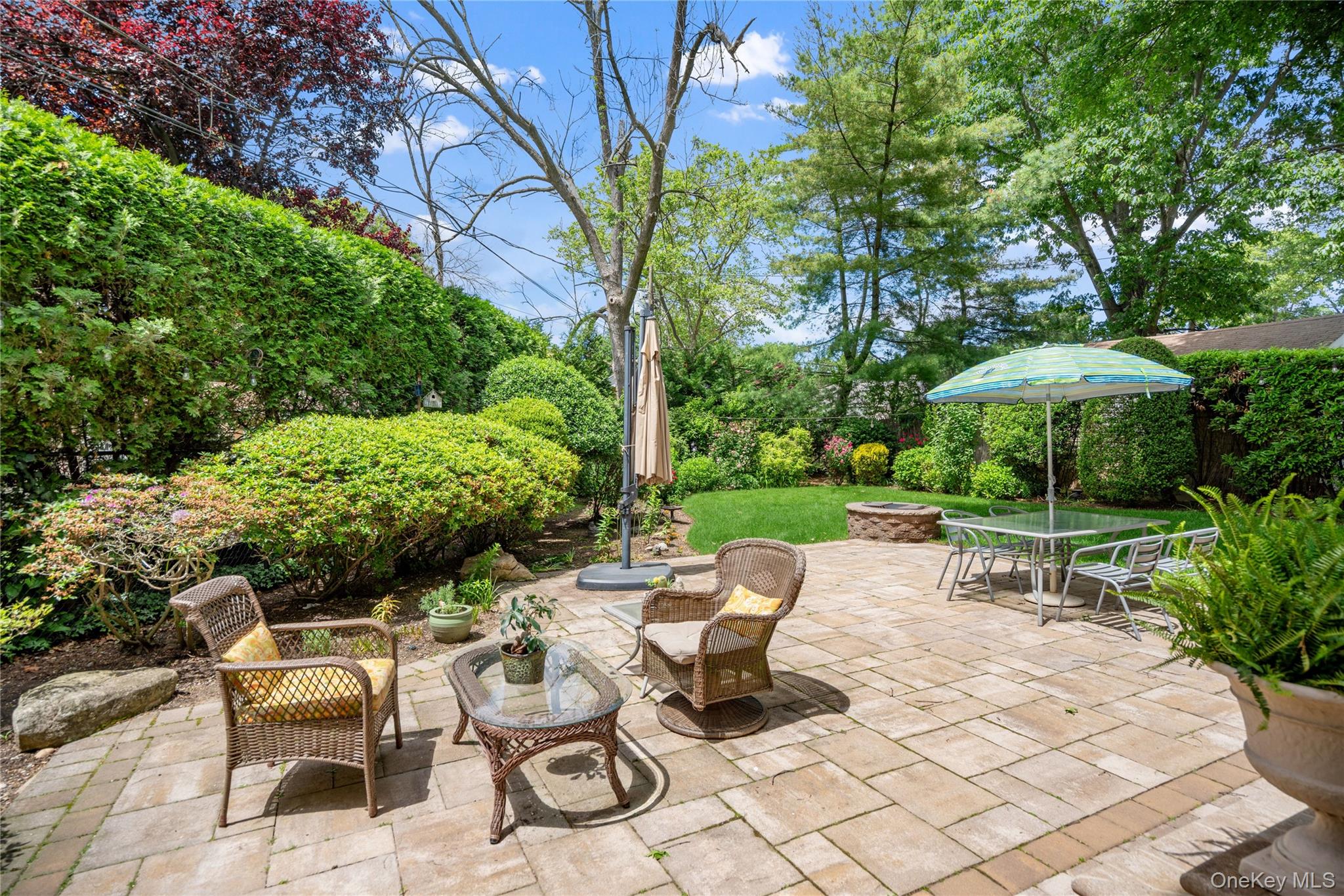 565 Mohawk Road