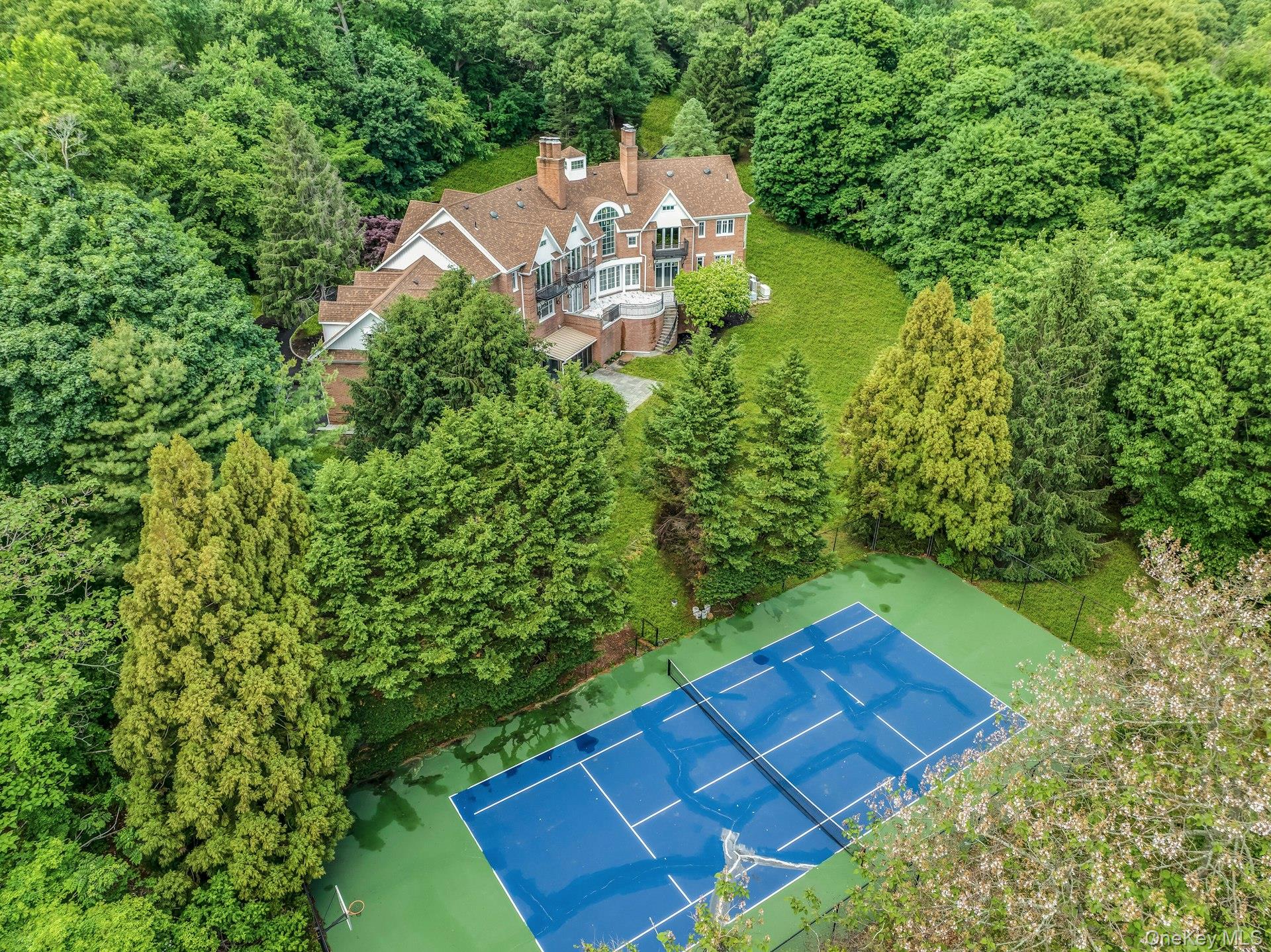 12 Saddle Ridge Road