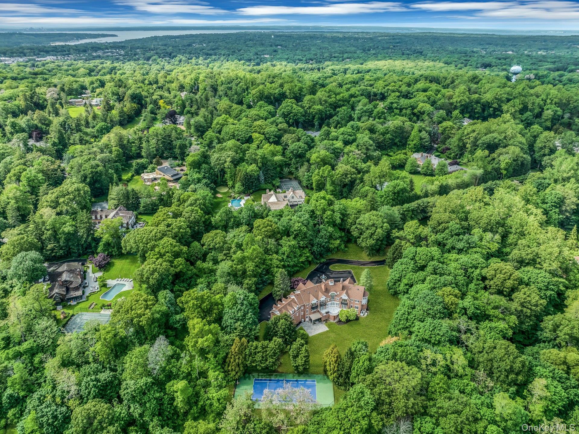 12 Saddle Ridge Road