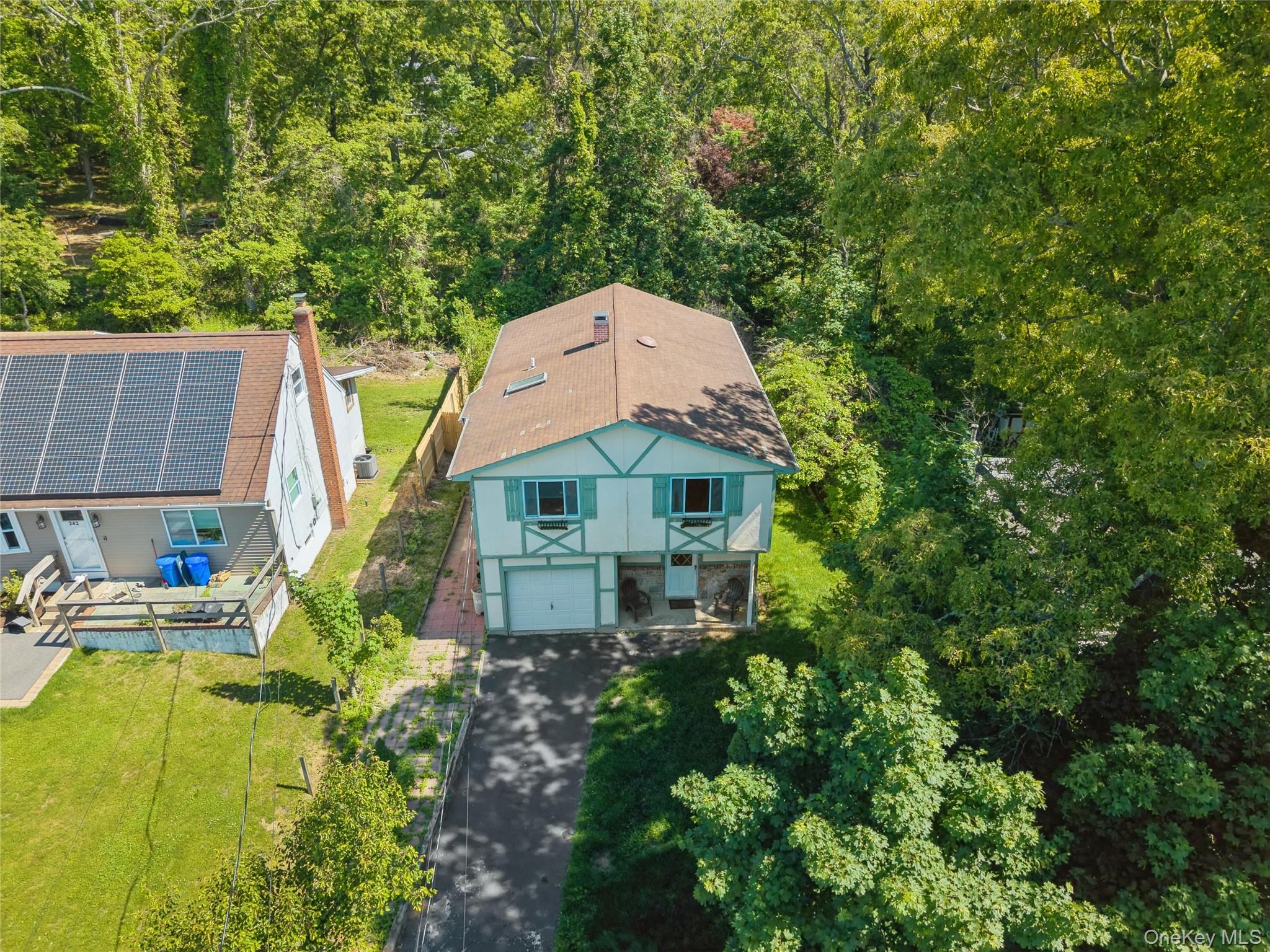 244 Lakeside Trail