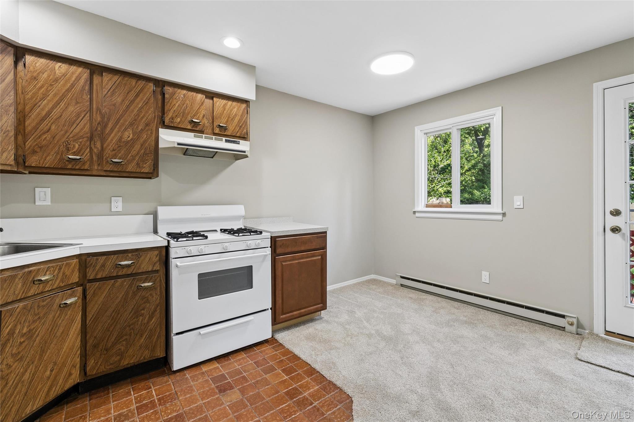 244 Lakeside Trail