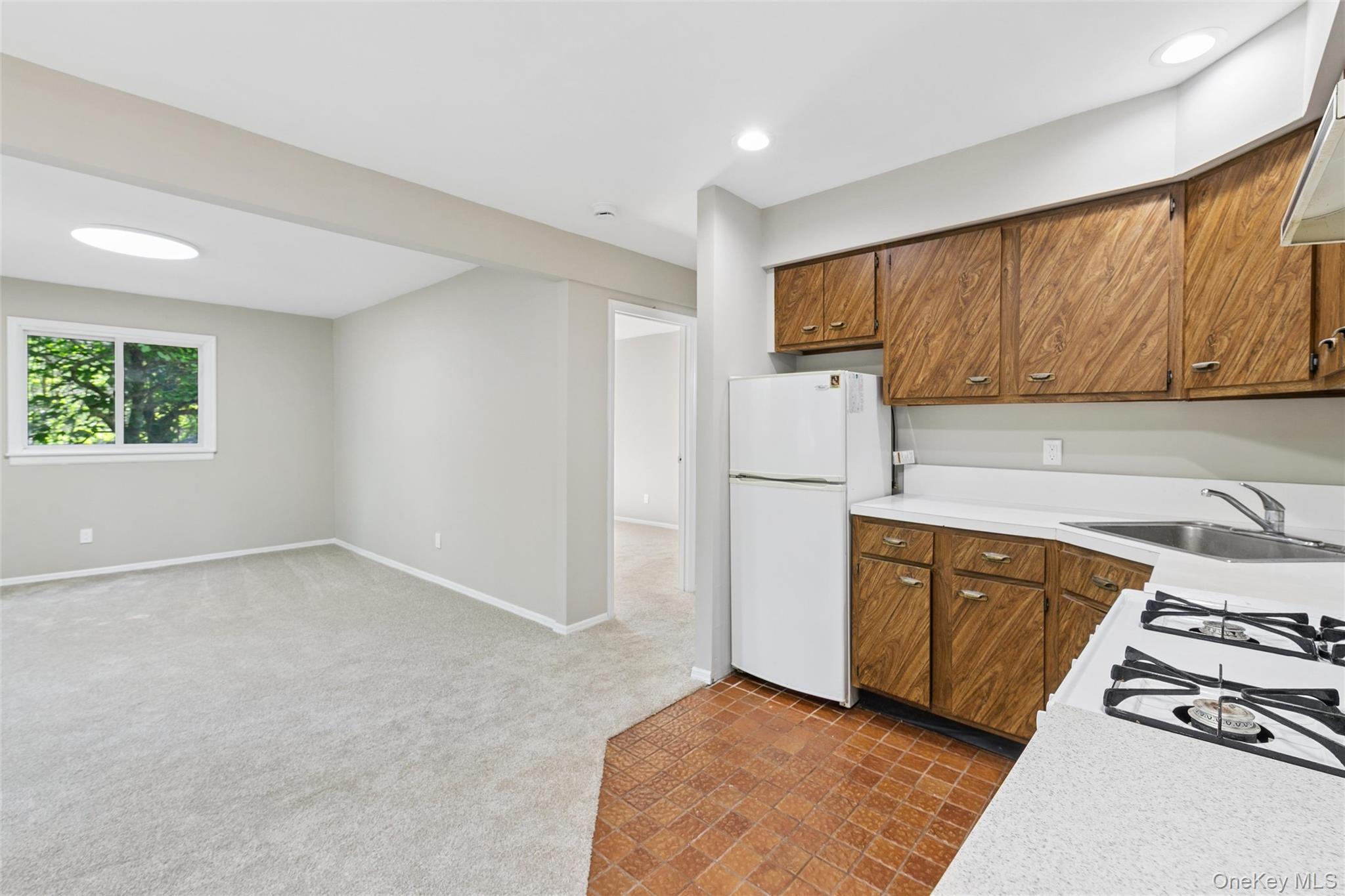 244 Lakeside Trail