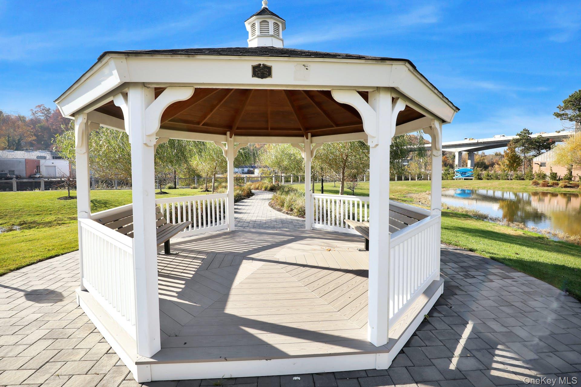402 Grist Mill Circle
