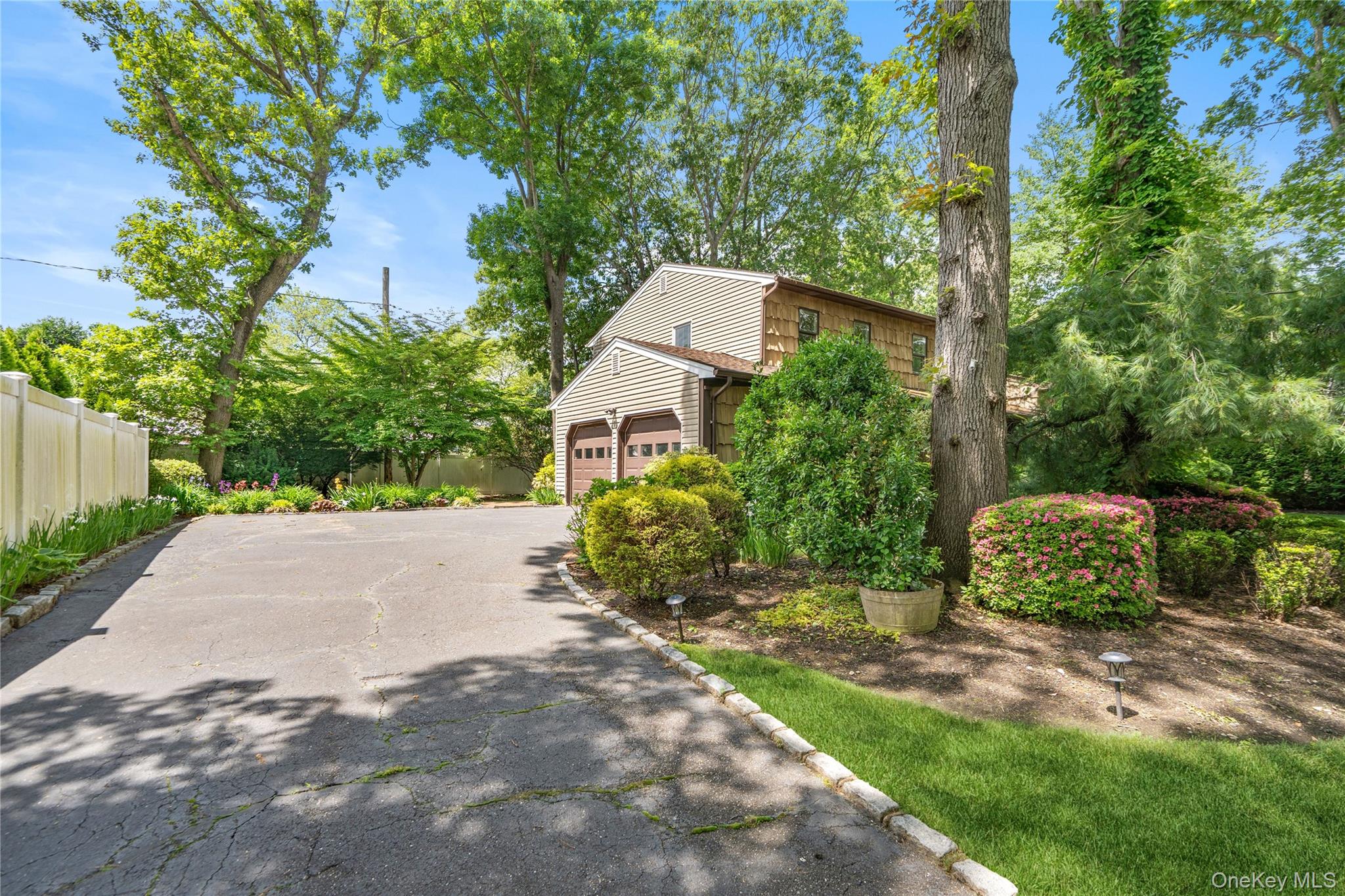 5 Simon Court