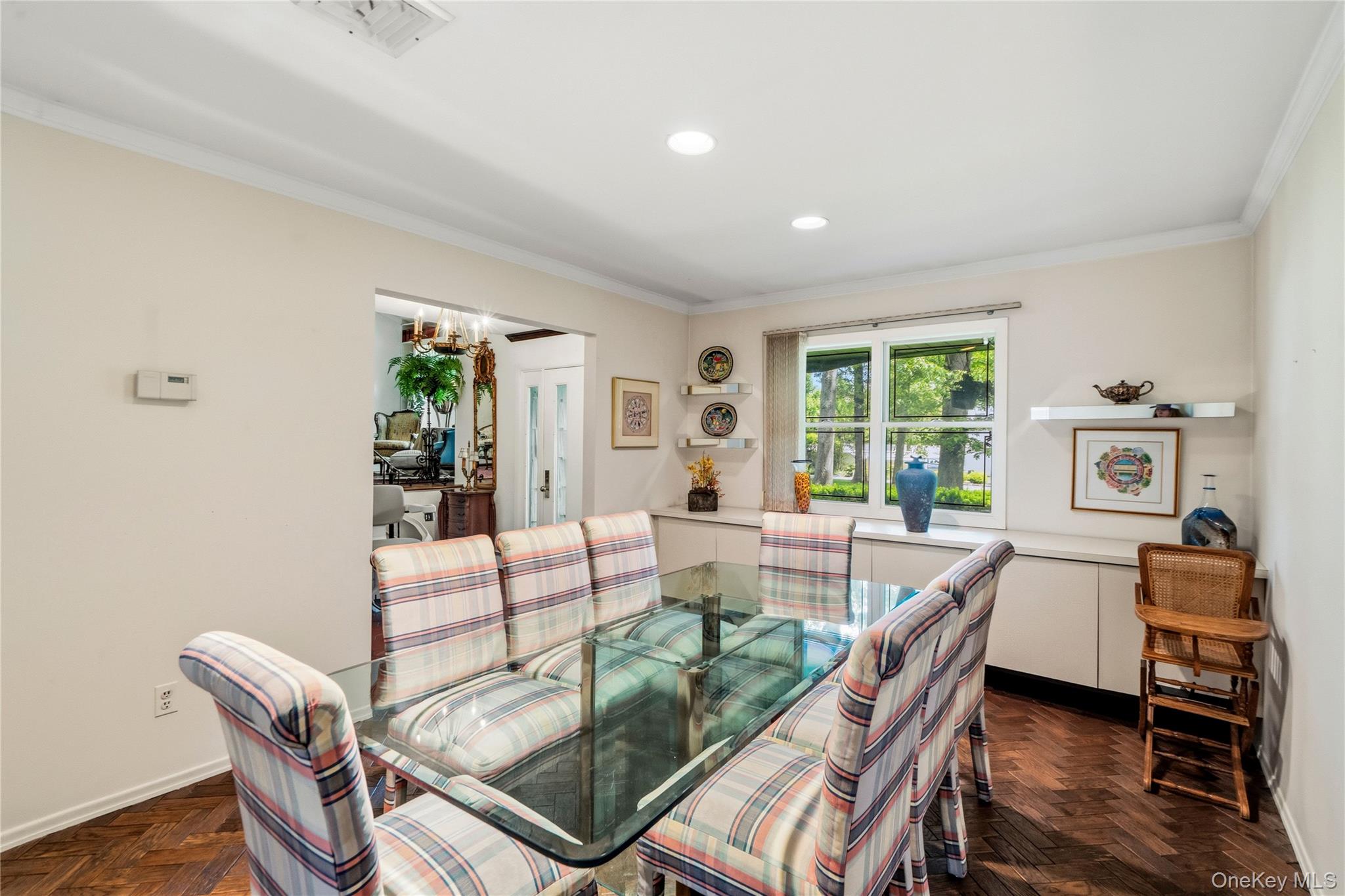 5 Simon Court