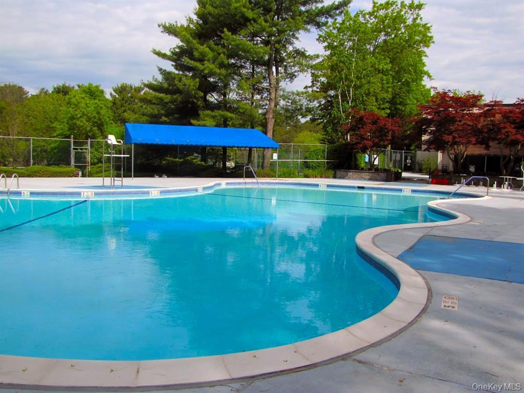 41 Richmond Boulevard Unit: 2B