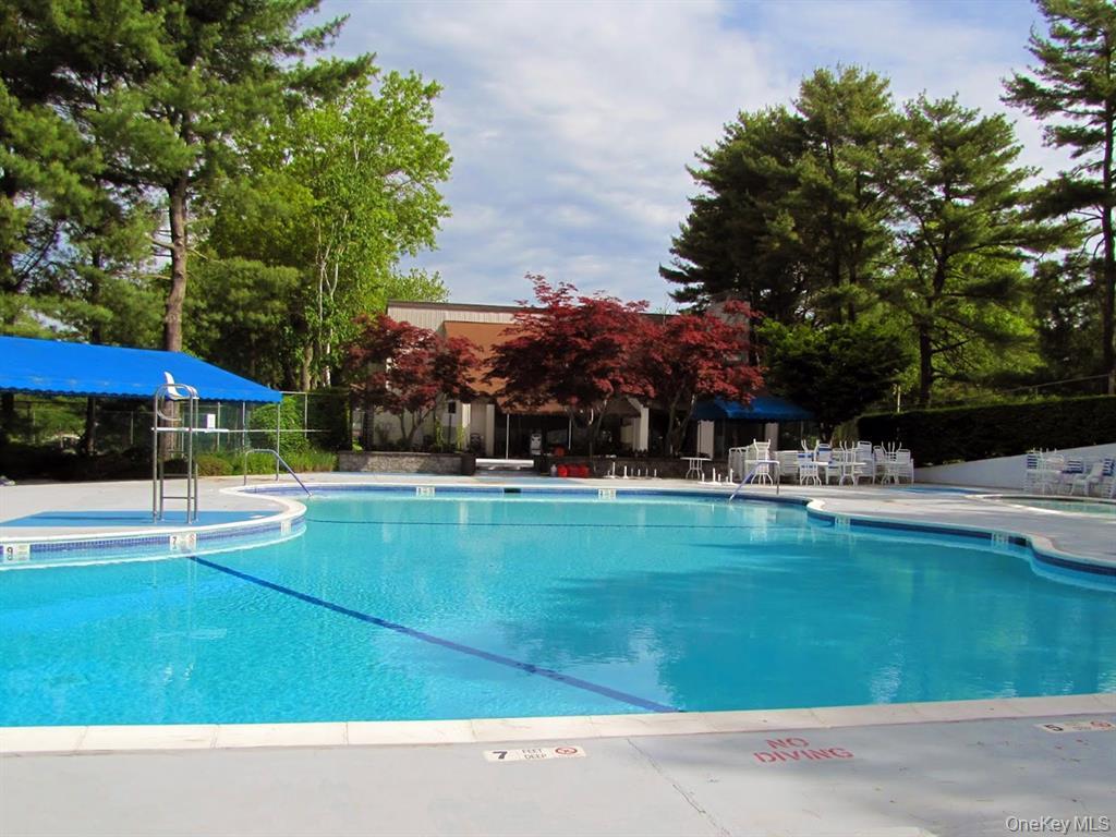 41 Richmond Boulevard Unit: 2B