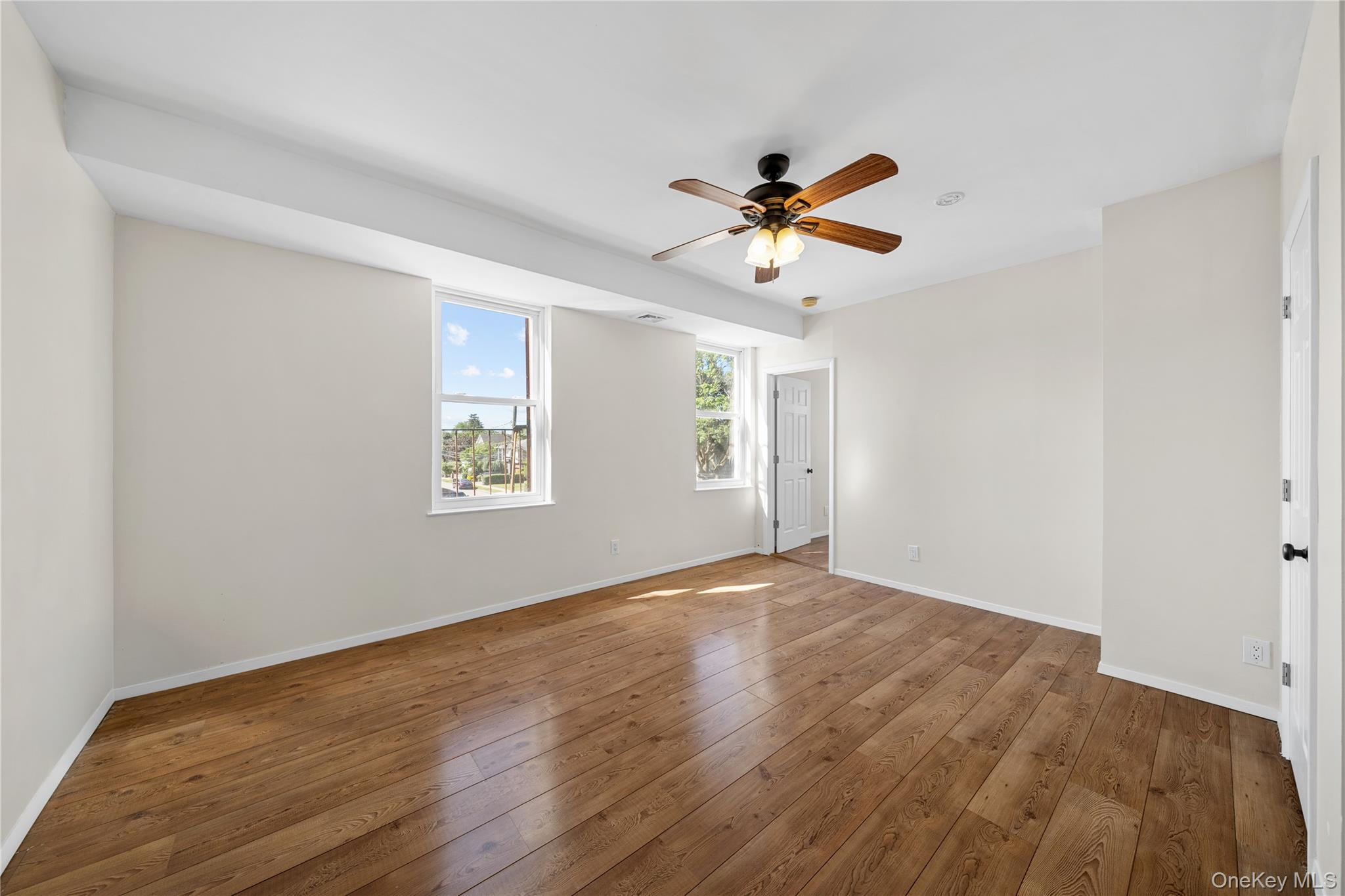 402 Jericho Turnpike Unit: 1