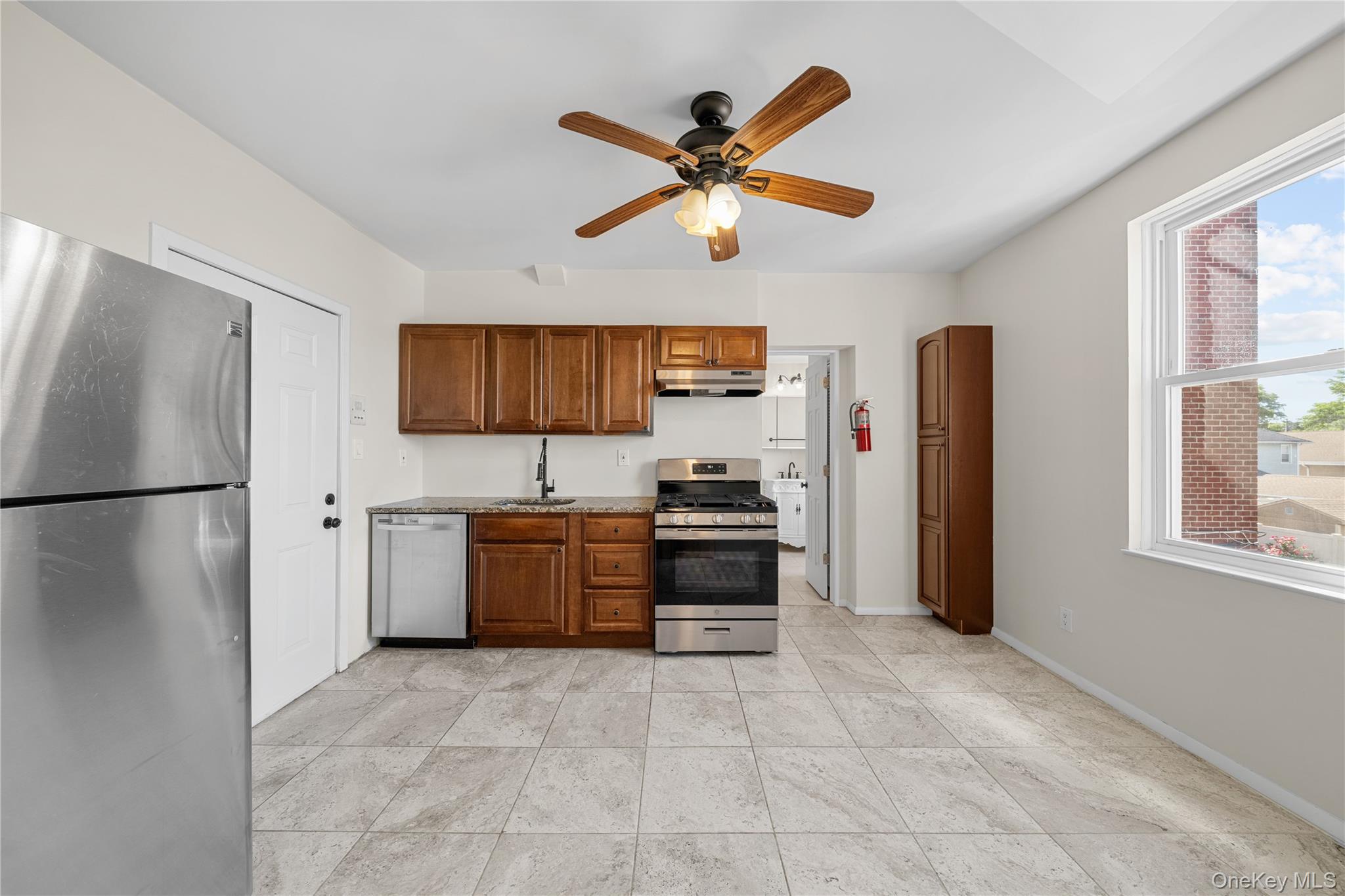 402 Jericho Turnpike Unit: 1