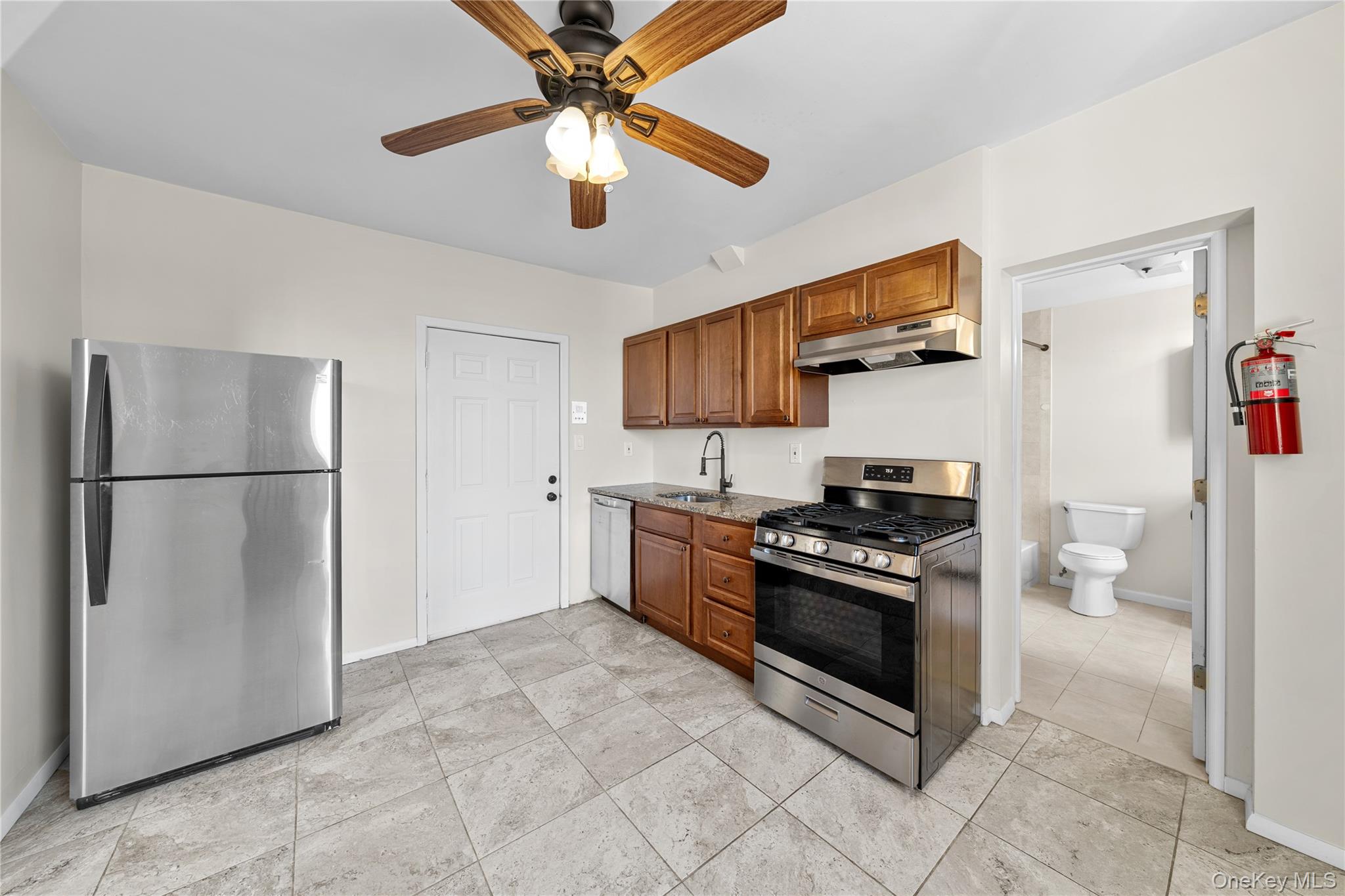 402 Jericho Turnpike Unit: 1