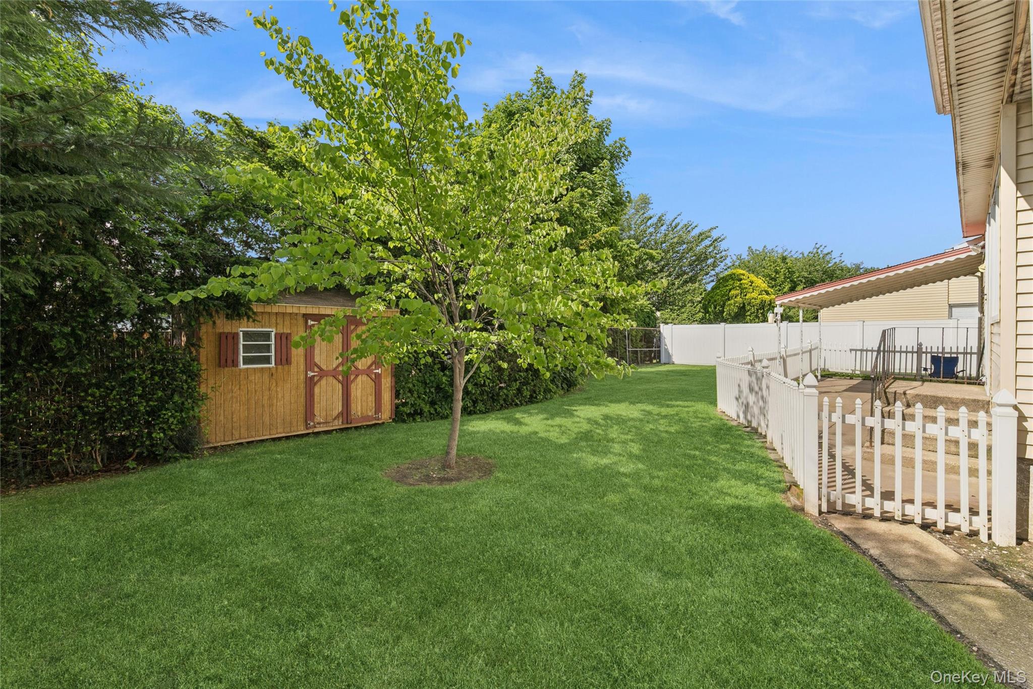 15 Willard Avenue