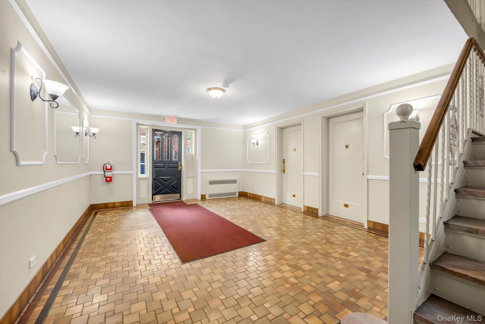19 Schenck Avenue Unit: 1G