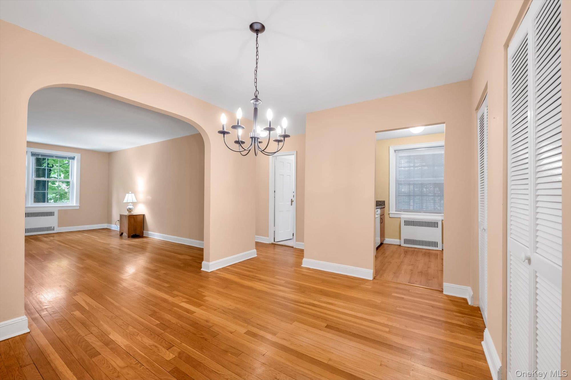 19 Schenck Avenue Unit: 1G