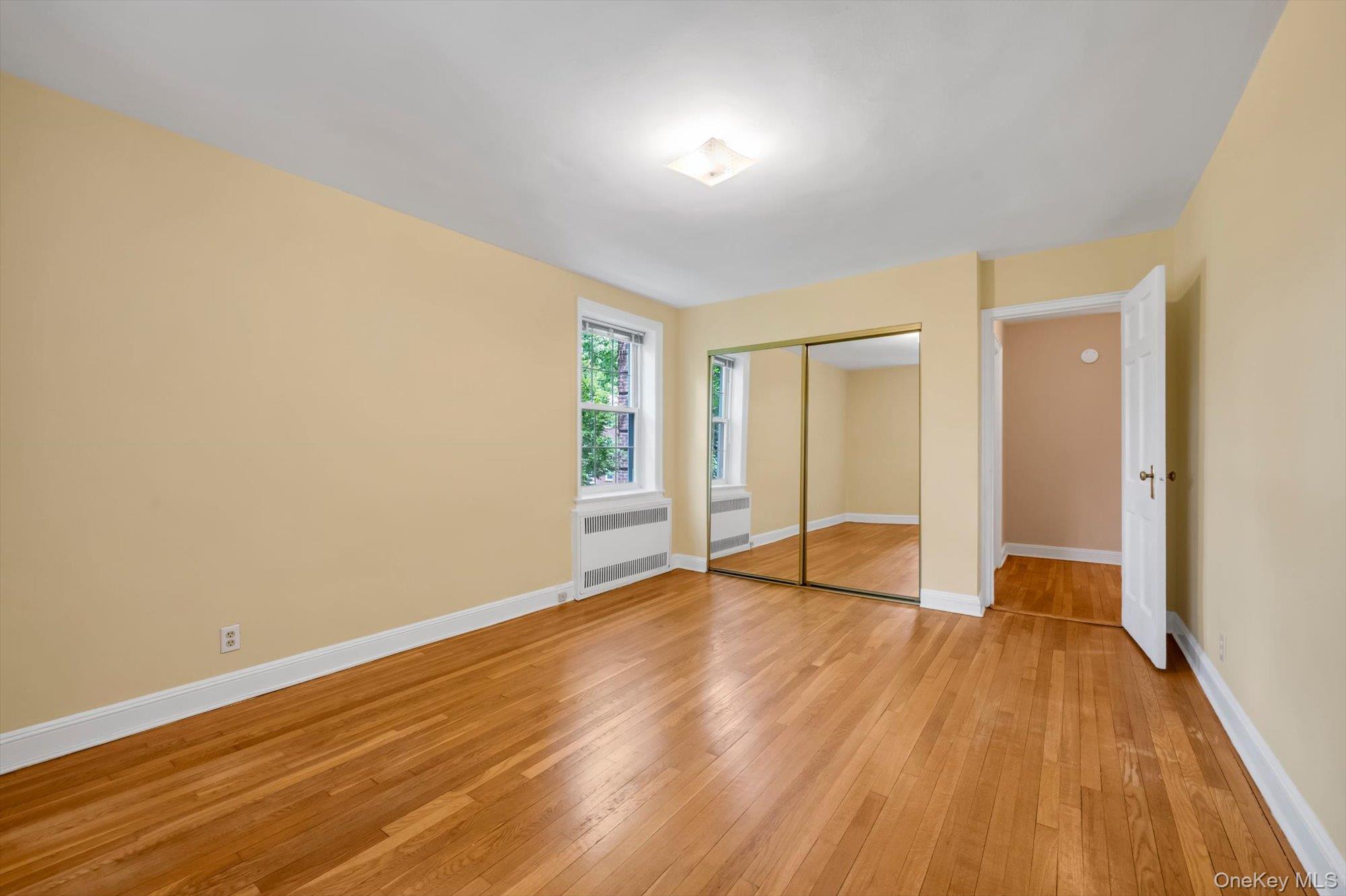 19 Schenck Avenue Unit: 1G