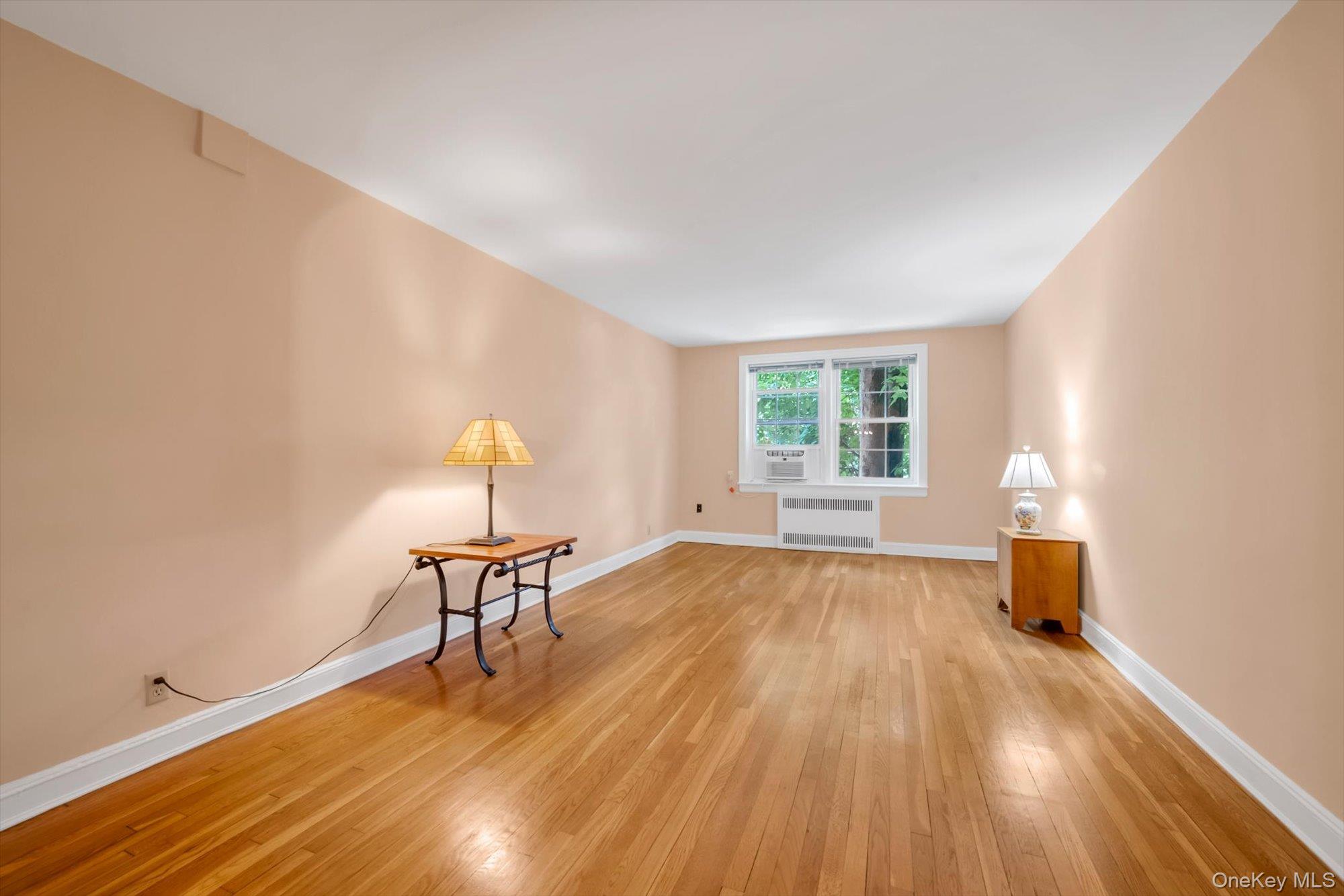 19 Schenck Avenue Unit: 1G
