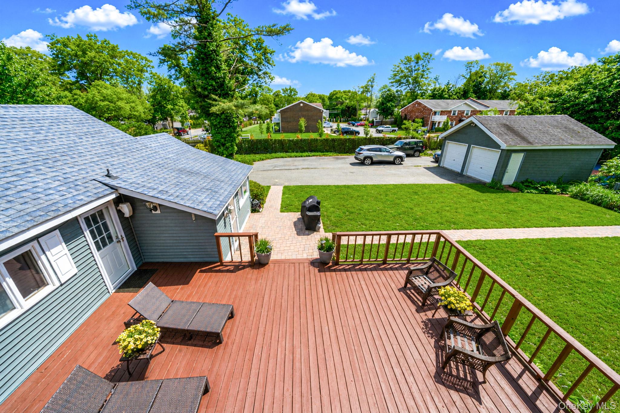 612 Blue Point Road