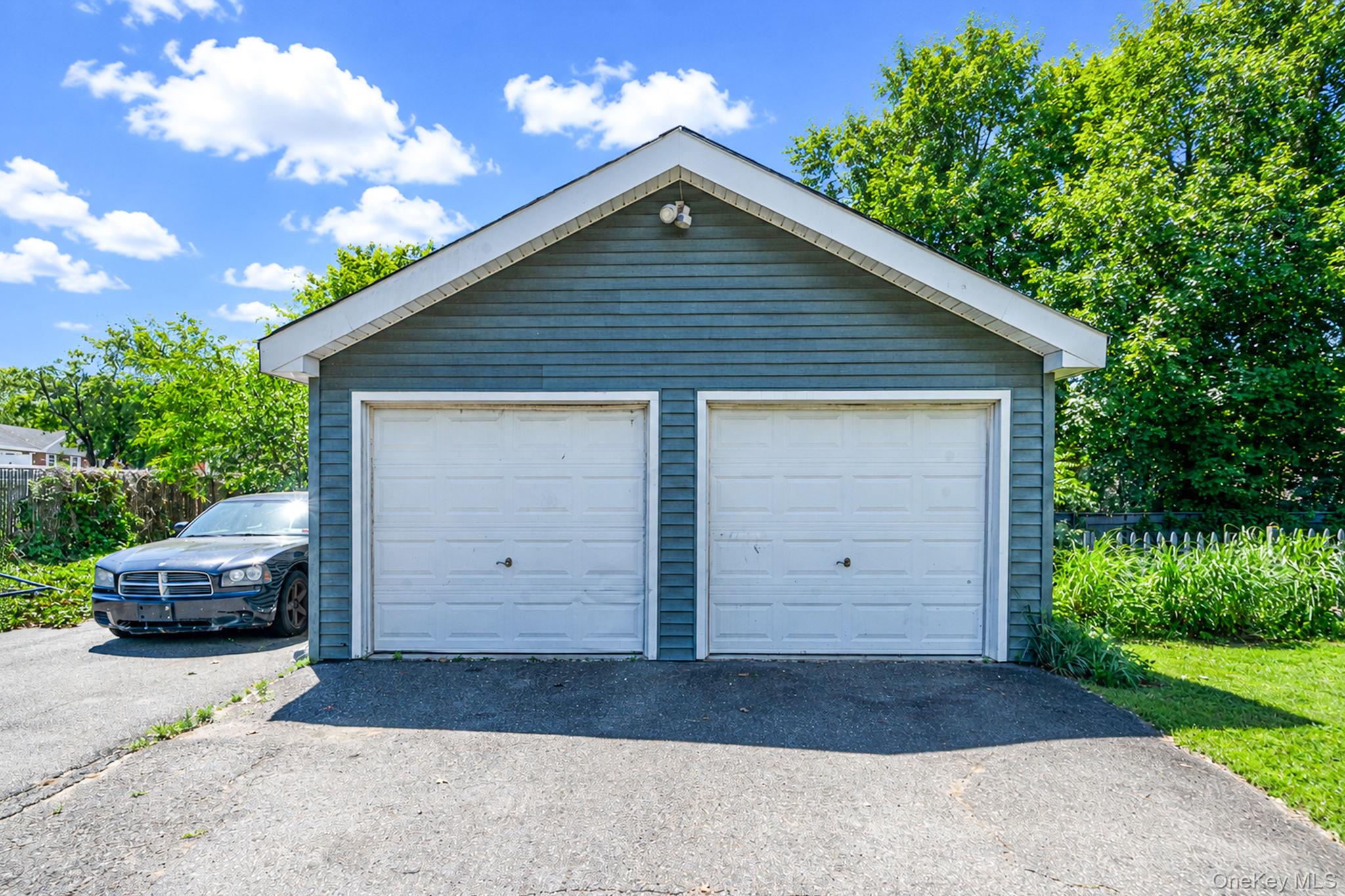 612 Blue Point Road