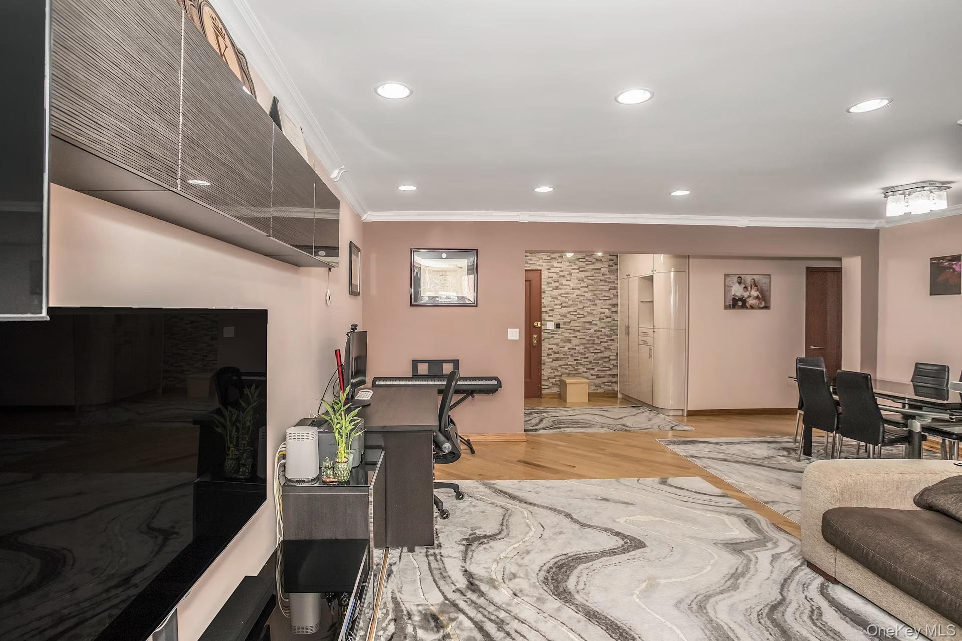 102-55 67th Drive Unit: 4K