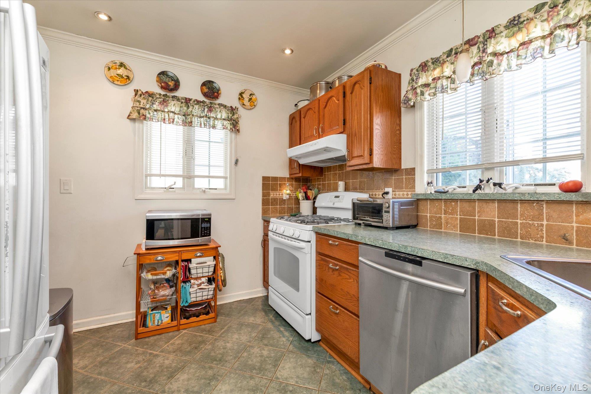 244 Rolling Street