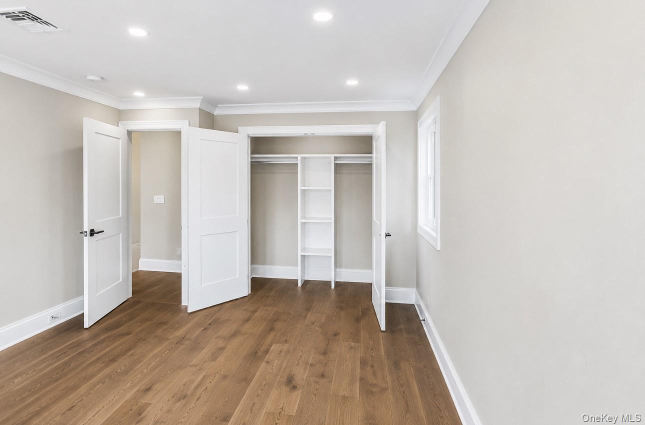 118 W Cherry Street