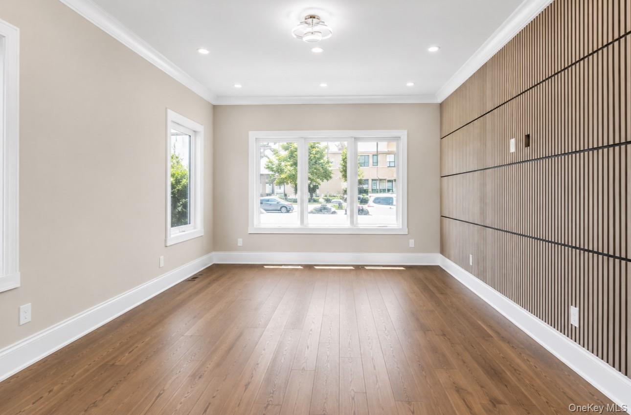 118 W Cherry Street