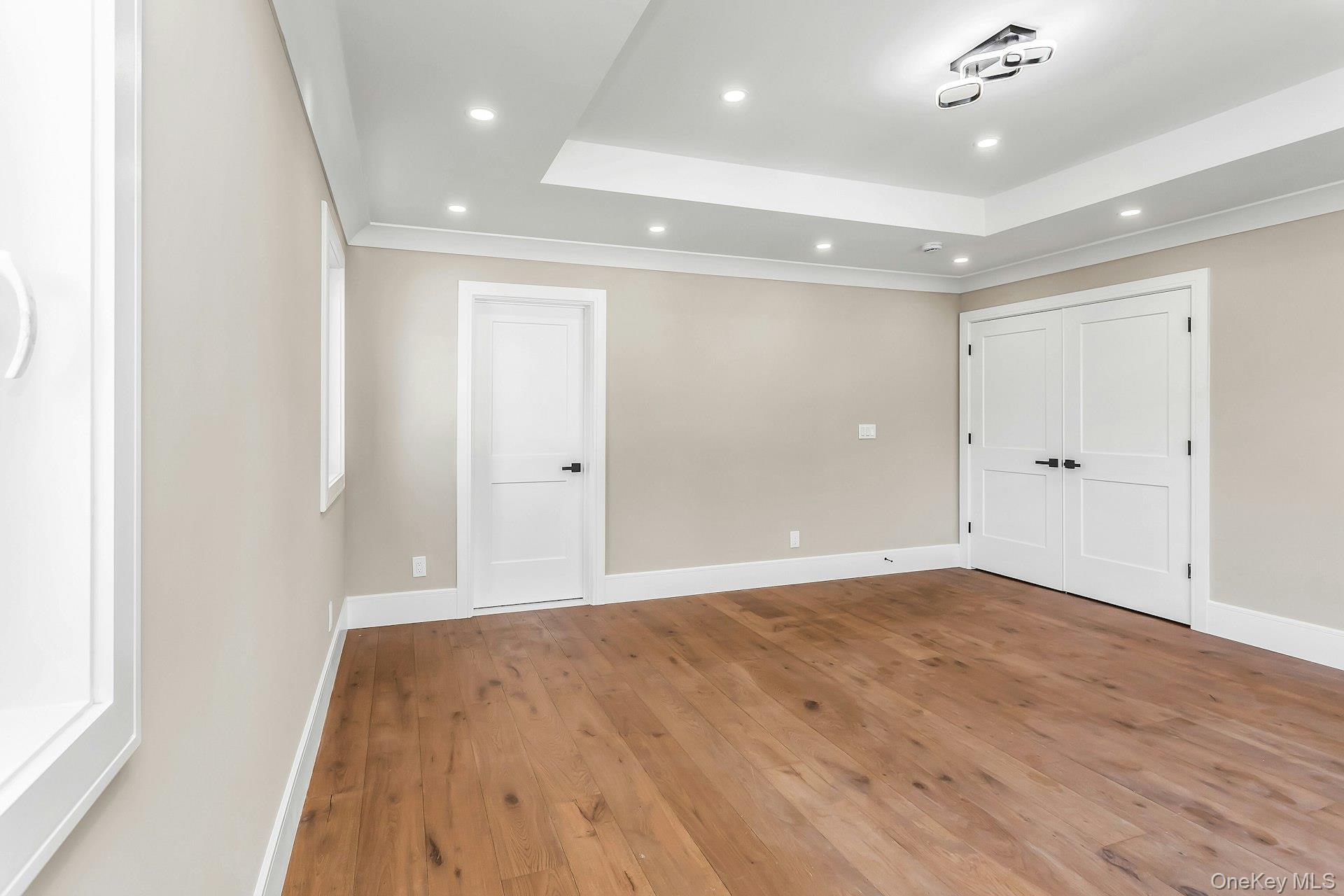 118 W Cherry Street