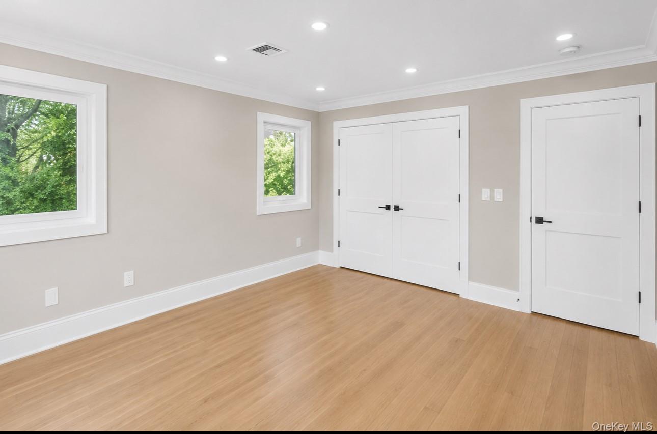 118 W Cherry Street