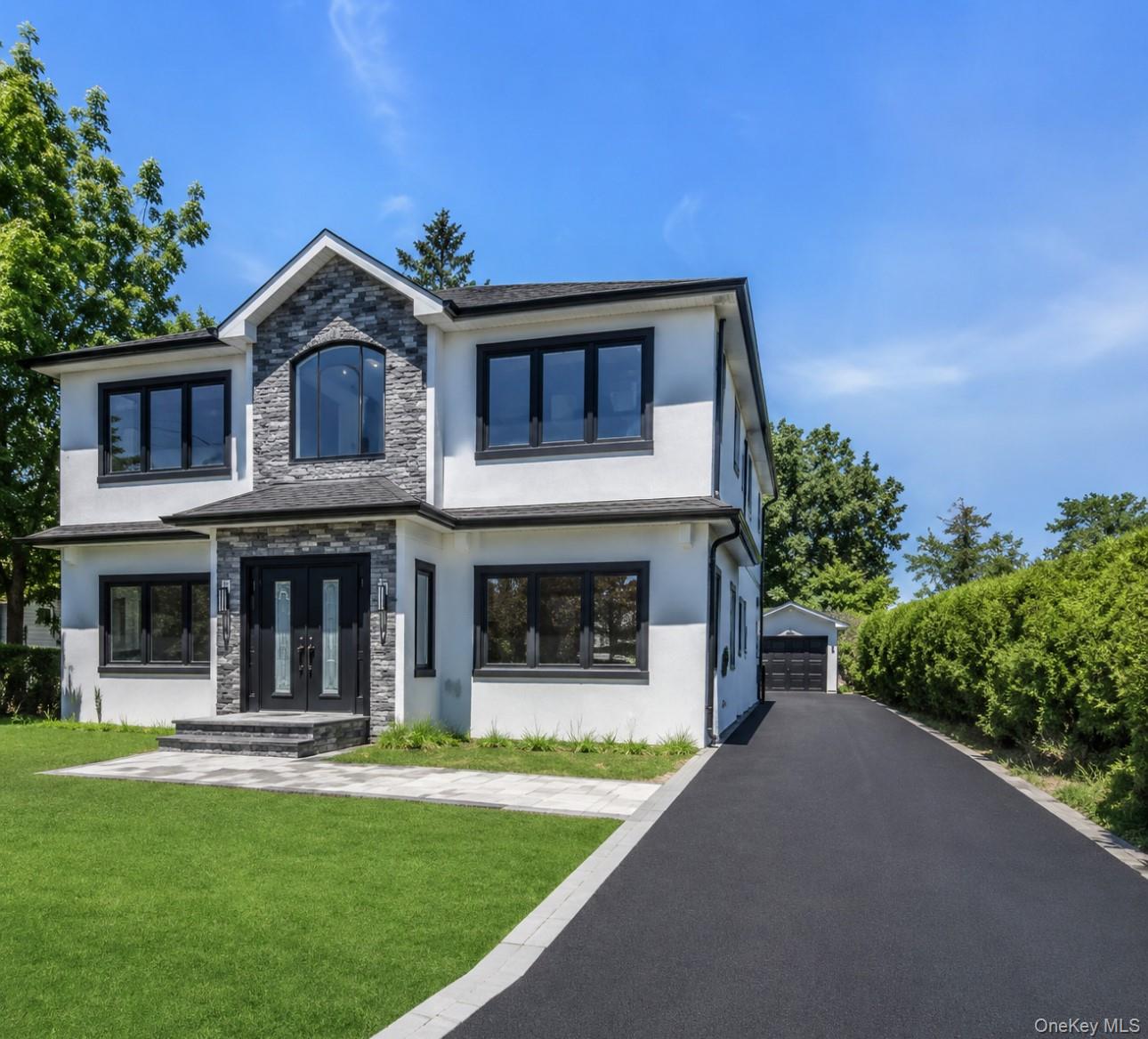 118 W Cherry Street