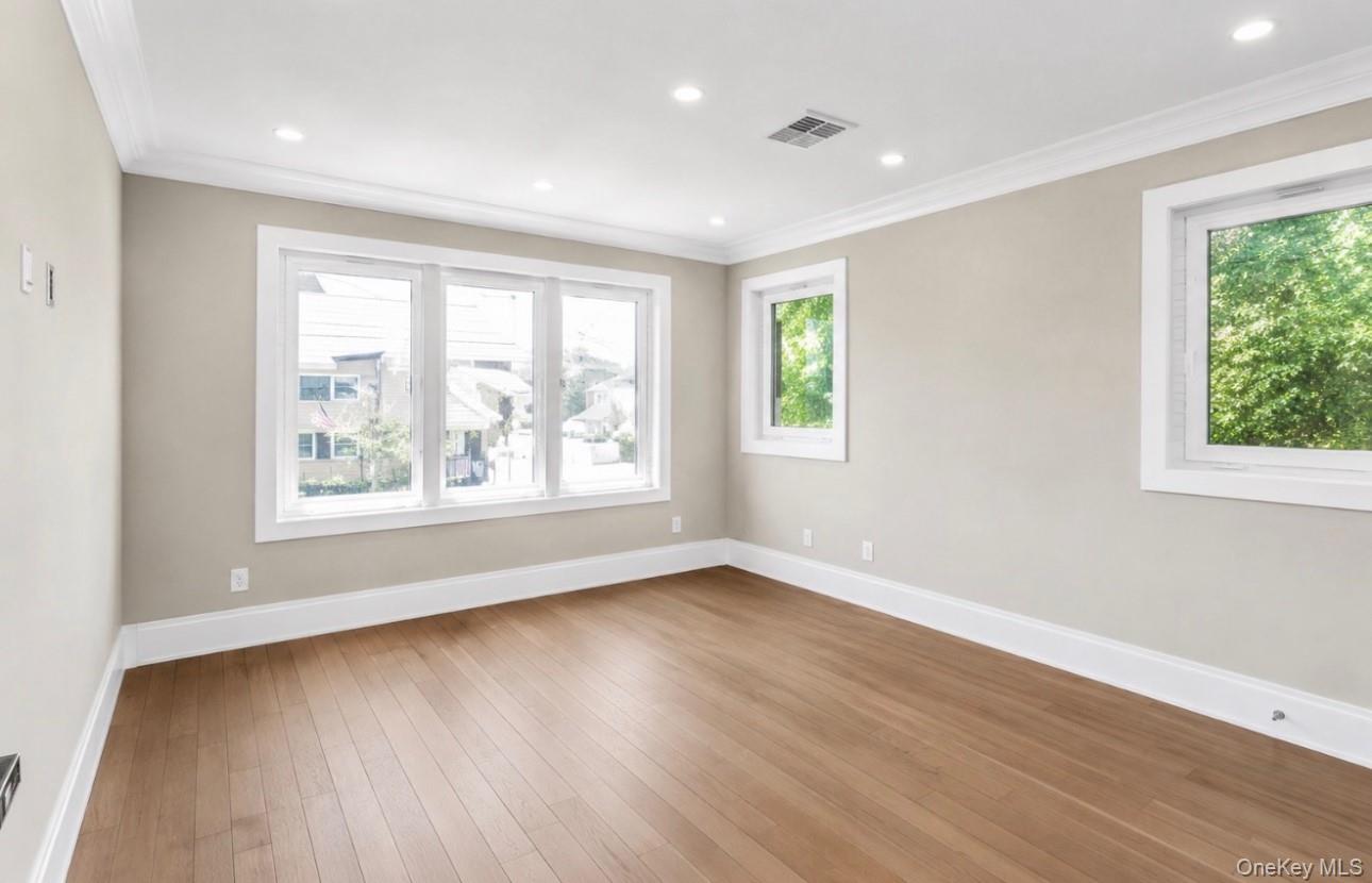 118 W Cherry Street