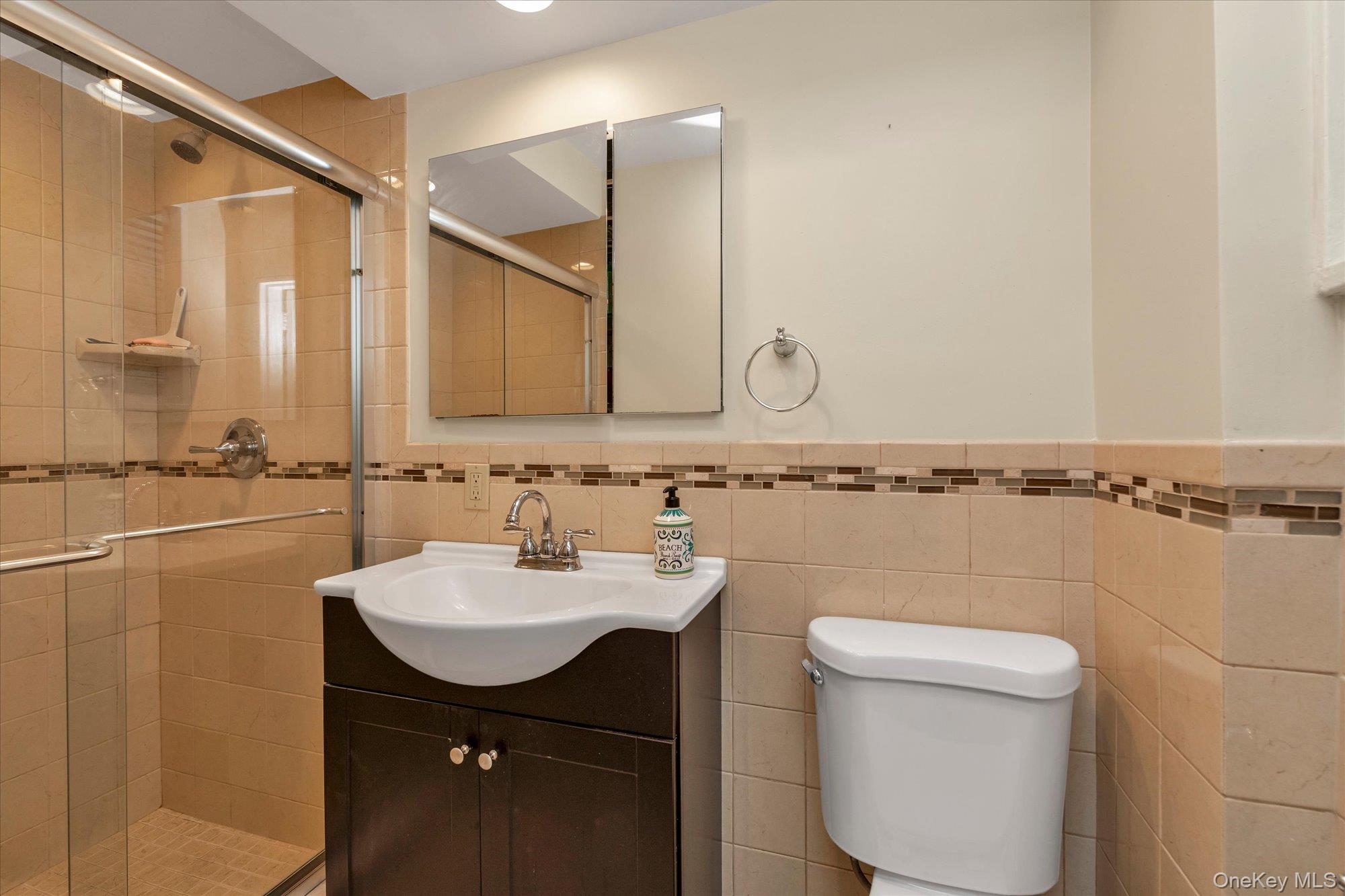 25 Canterbury Road Unit: 1F