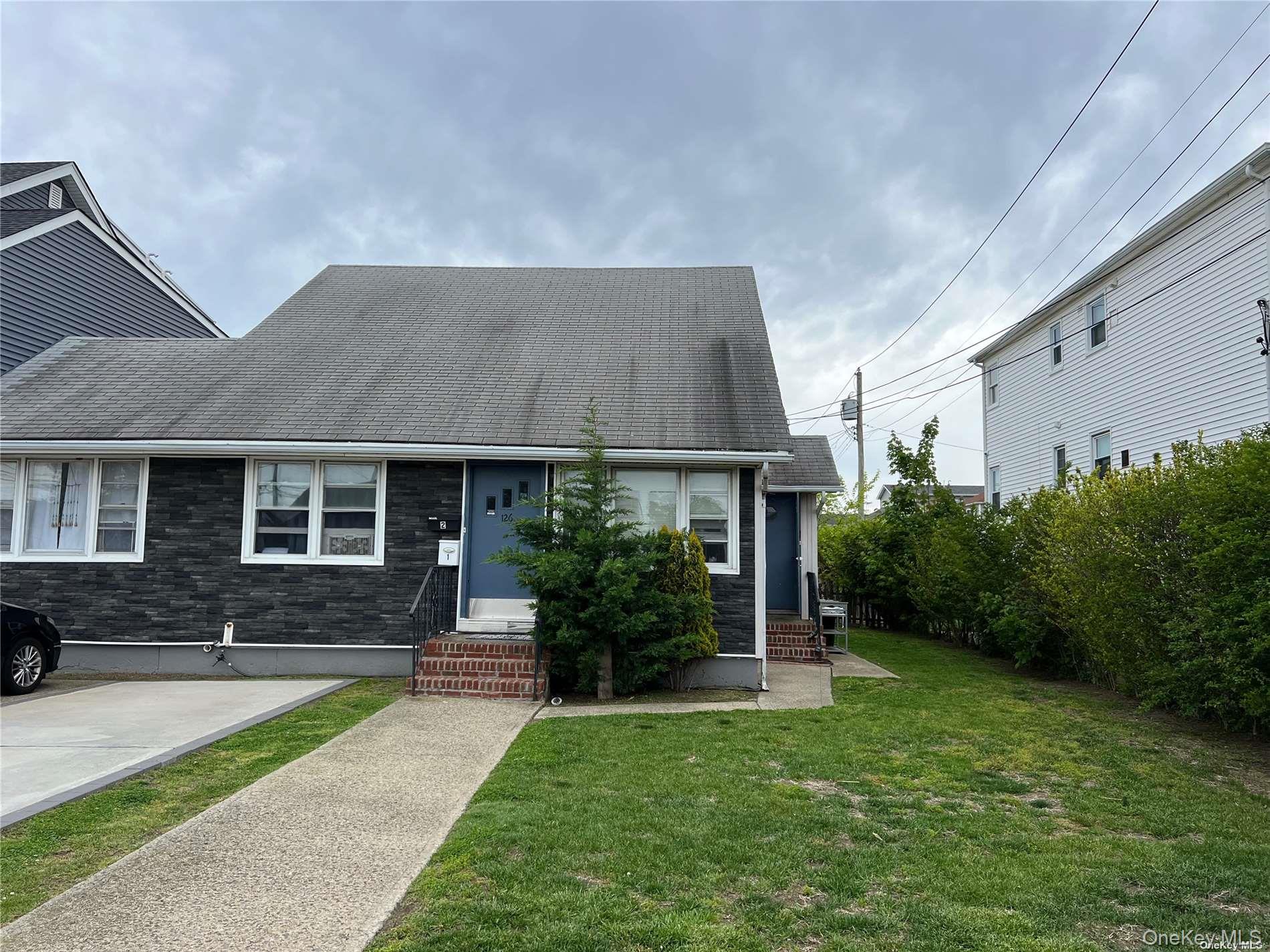126 Radcliffe Road Unit: 2