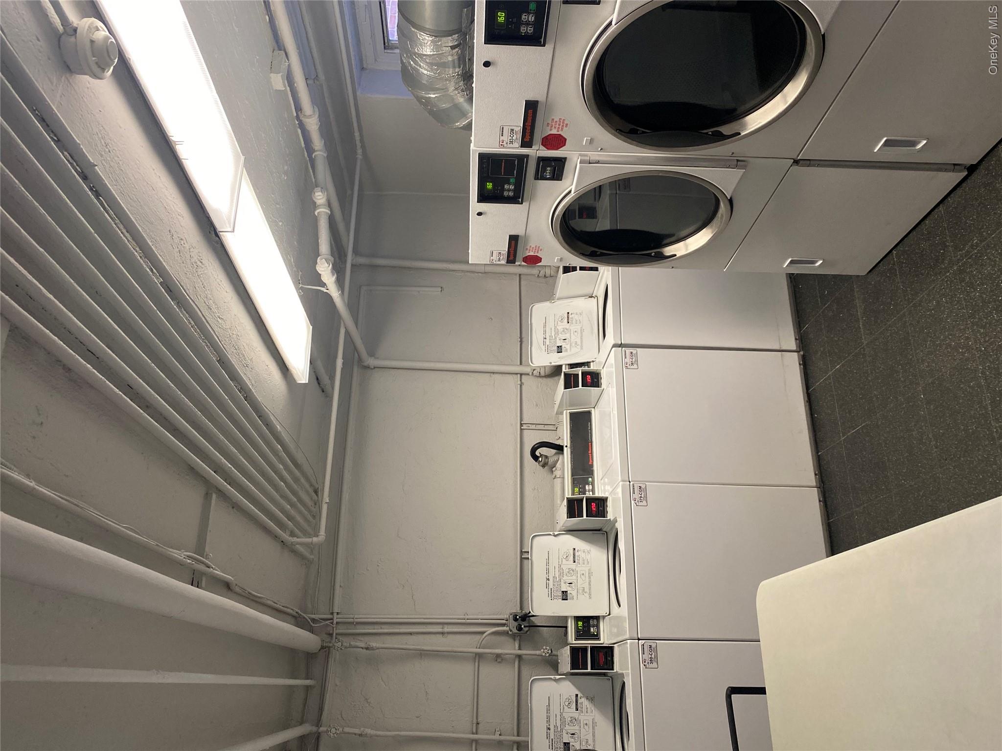 50 S Middle Neck Road Unit: 2C