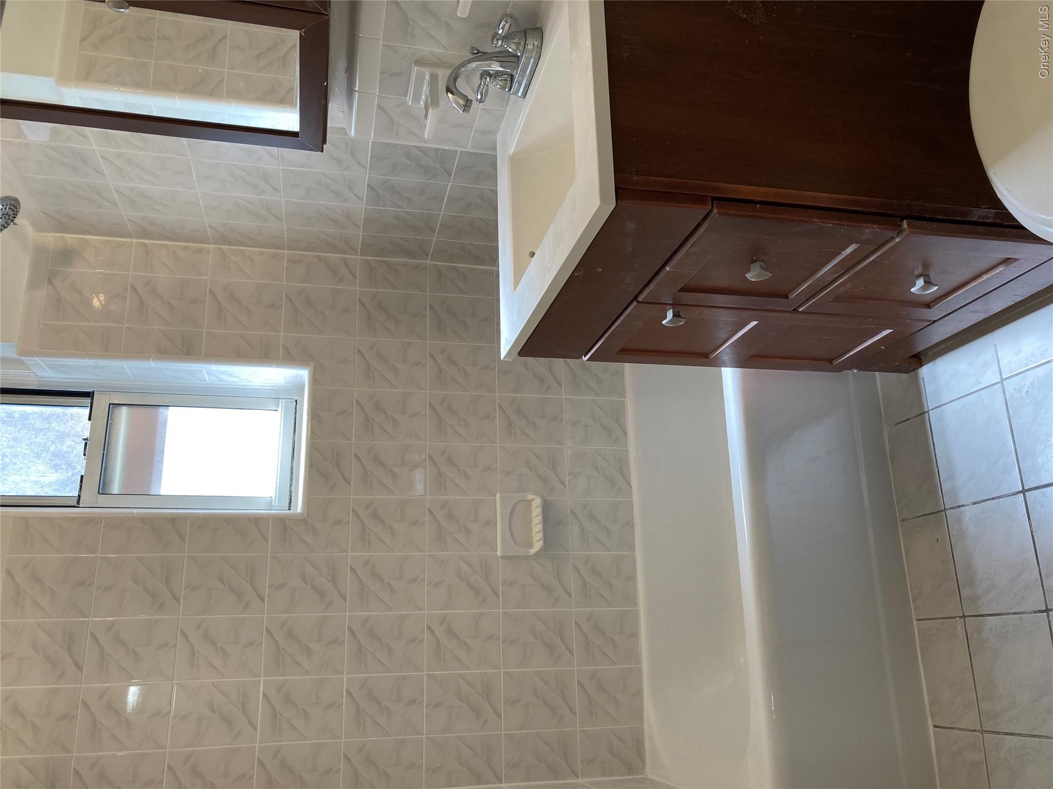 50 S Middle Neck Road Unit: 2C