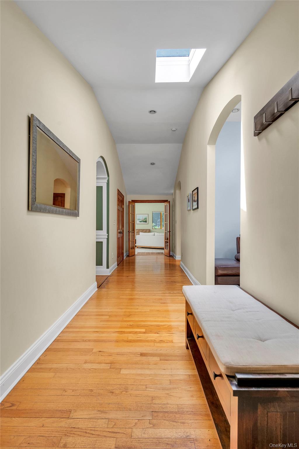 5 Eden Roc Drive