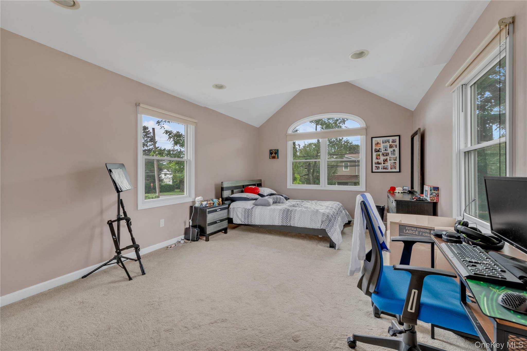 11 Nesaquake Avenue Unit: 2nd Fl