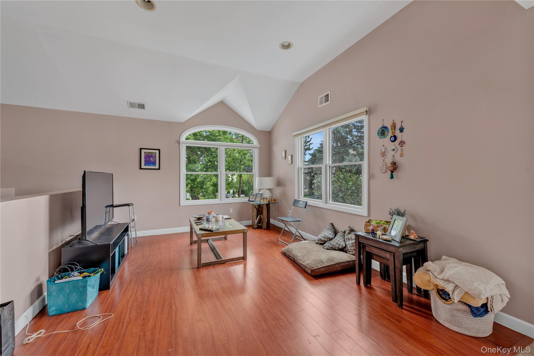11 Nesaquake Avenue Unit: 2nd Fl