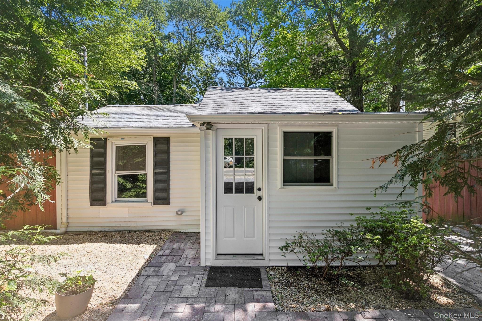 26 Flanders Boulevard