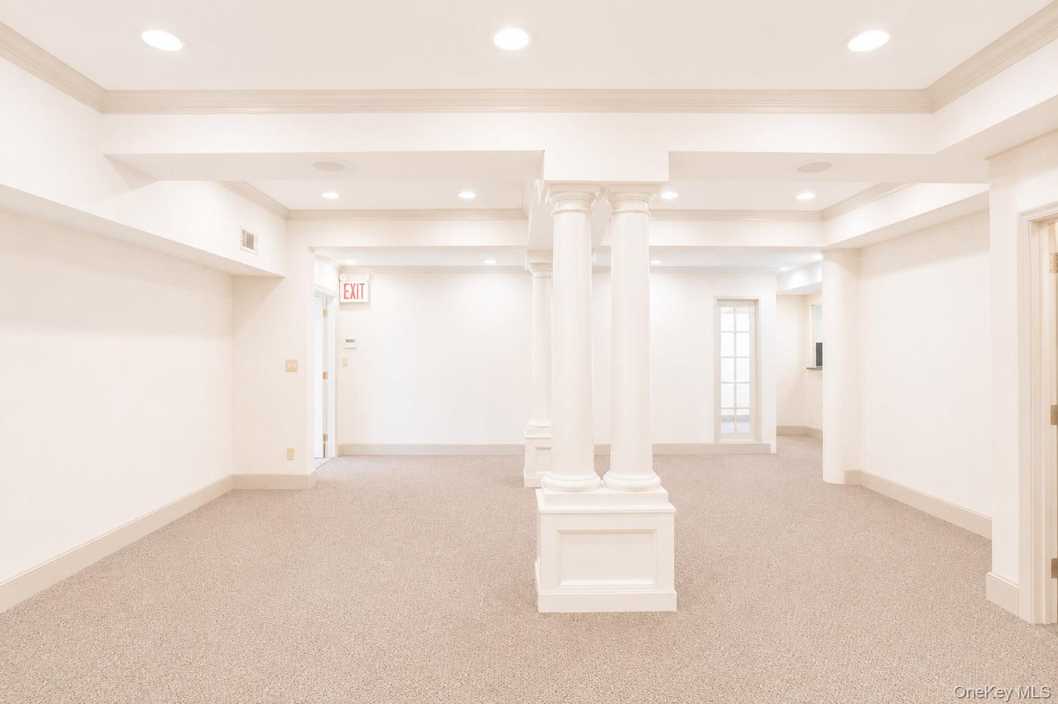 325 W Park Avenue