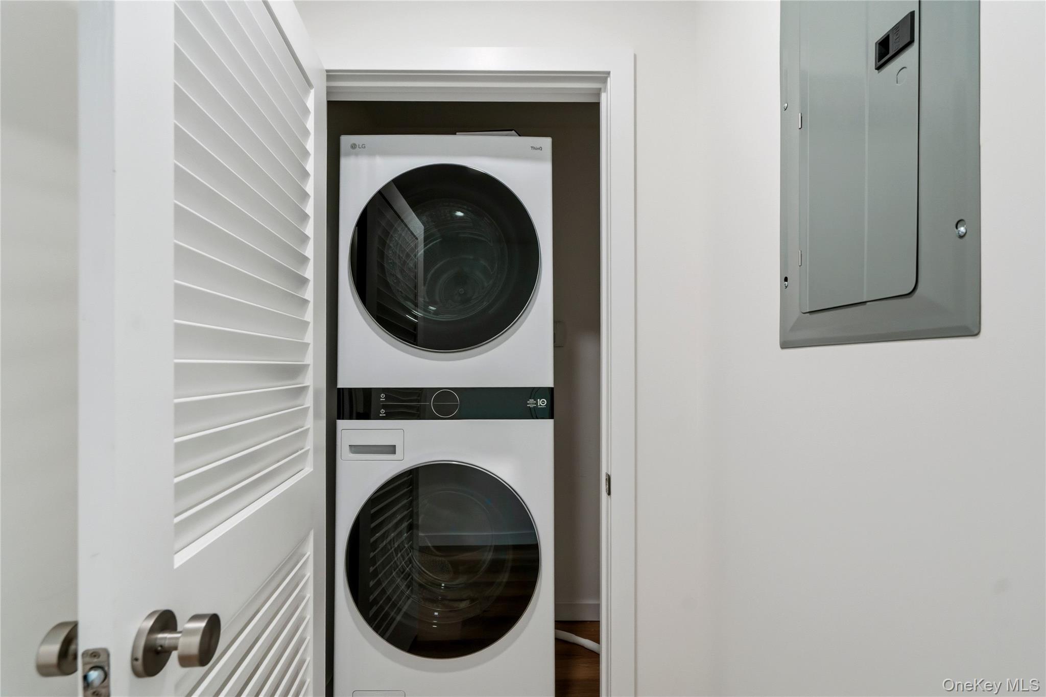6249 60th Street Unit: 2 and 3