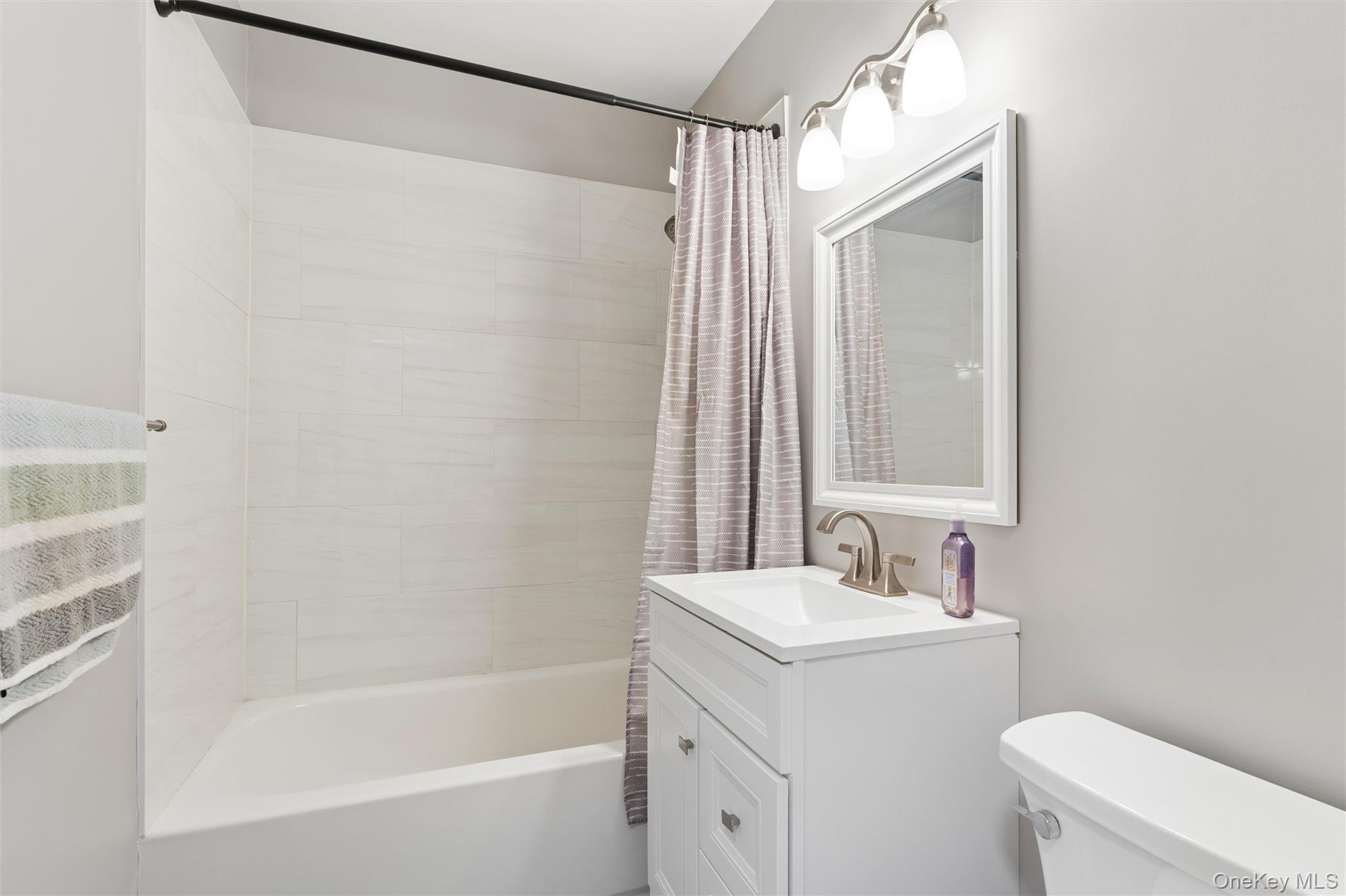 61 Maine Avenue Unit: D12
