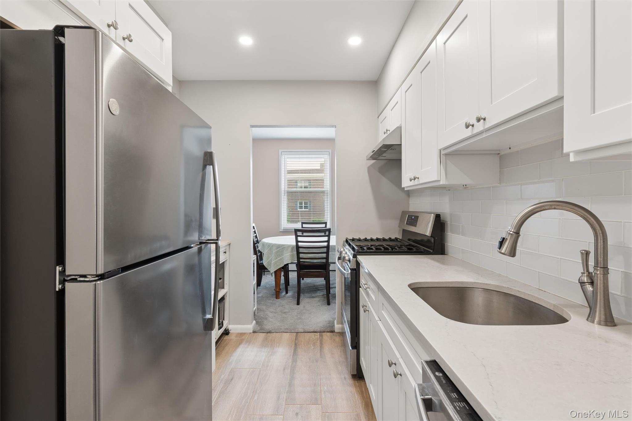 61 Maine Avenue Unit: D12
