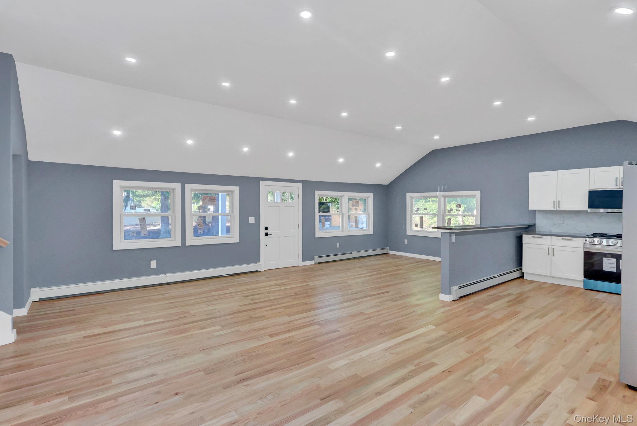 85 Hawthorne Street