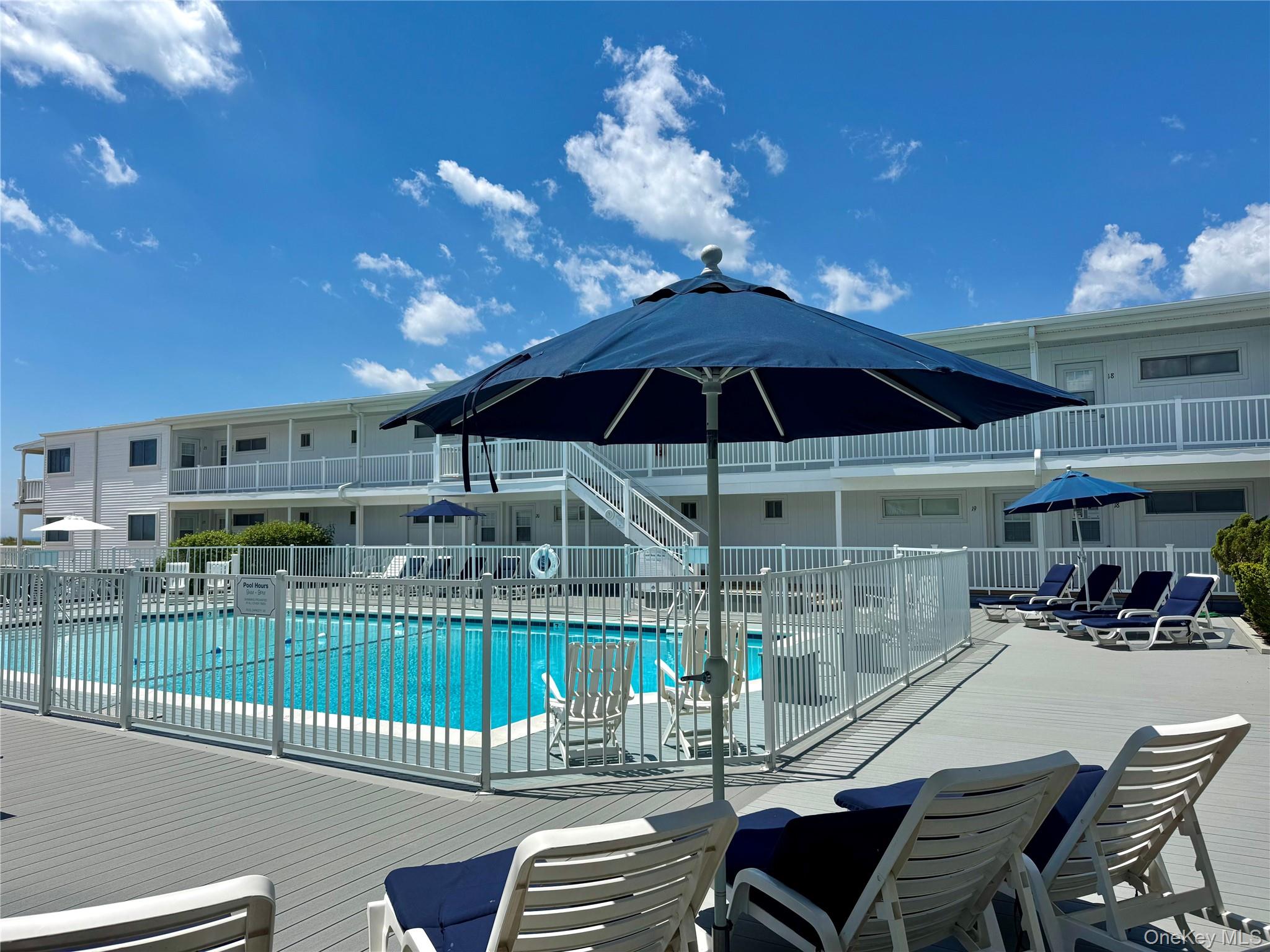 281 Dune Road Unit: 18a