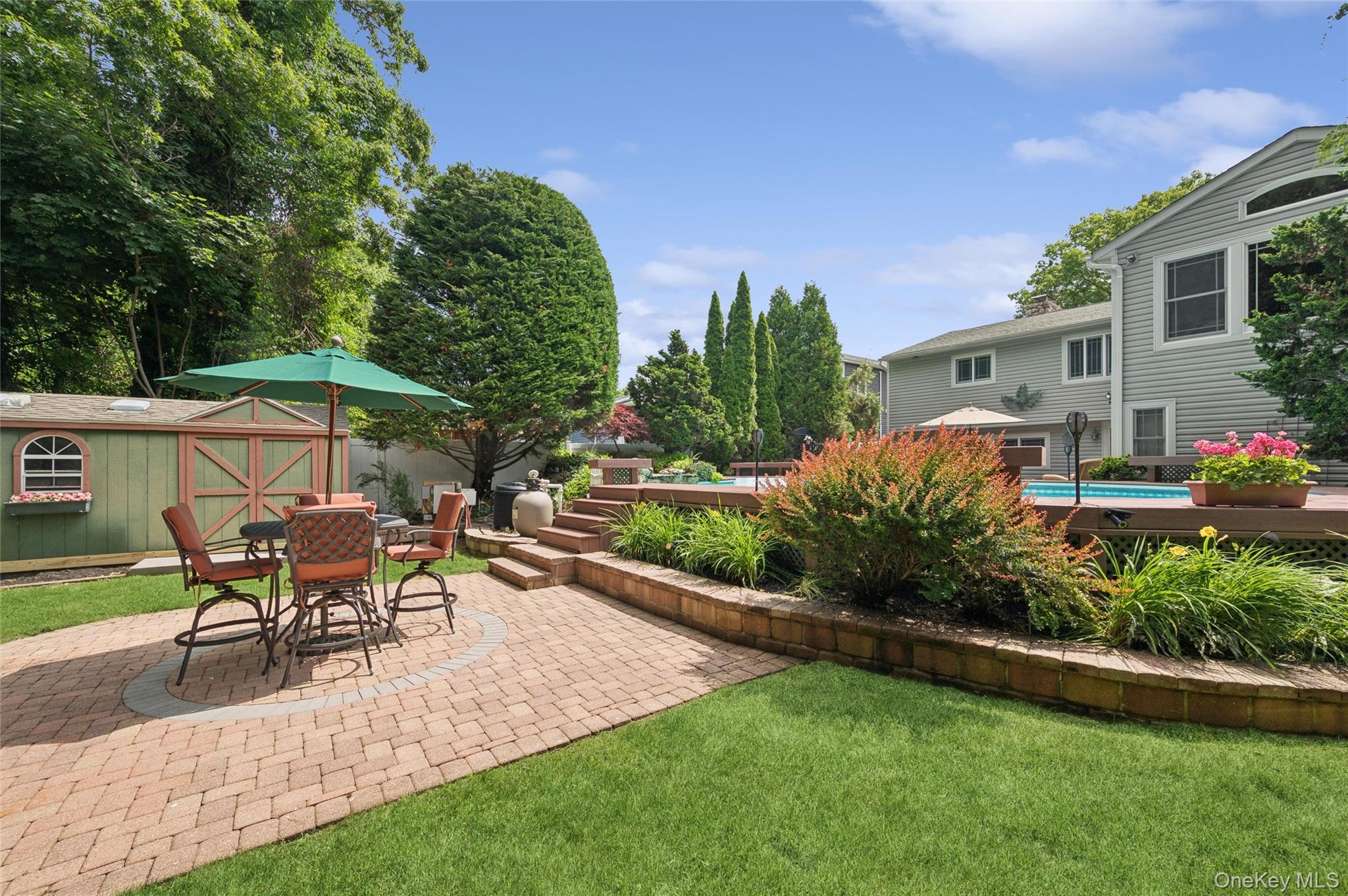 318 Lakeshore Boulevard