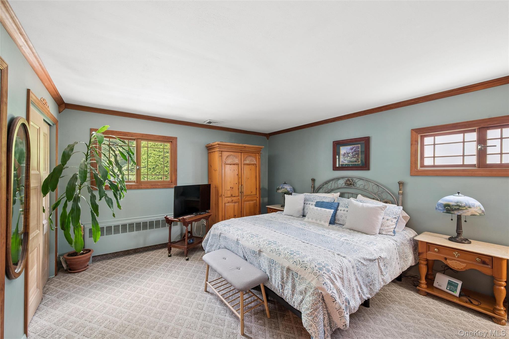 318 Lakeshore Boulevard